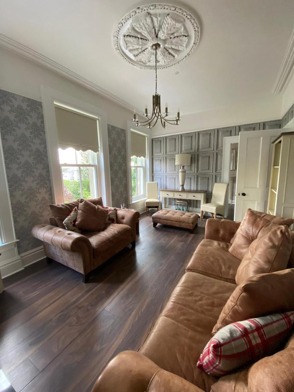 Luxury Lakeside Living Broadview 2 Georgian Town House