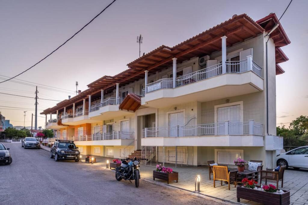 Eagle's Nest City Apartments