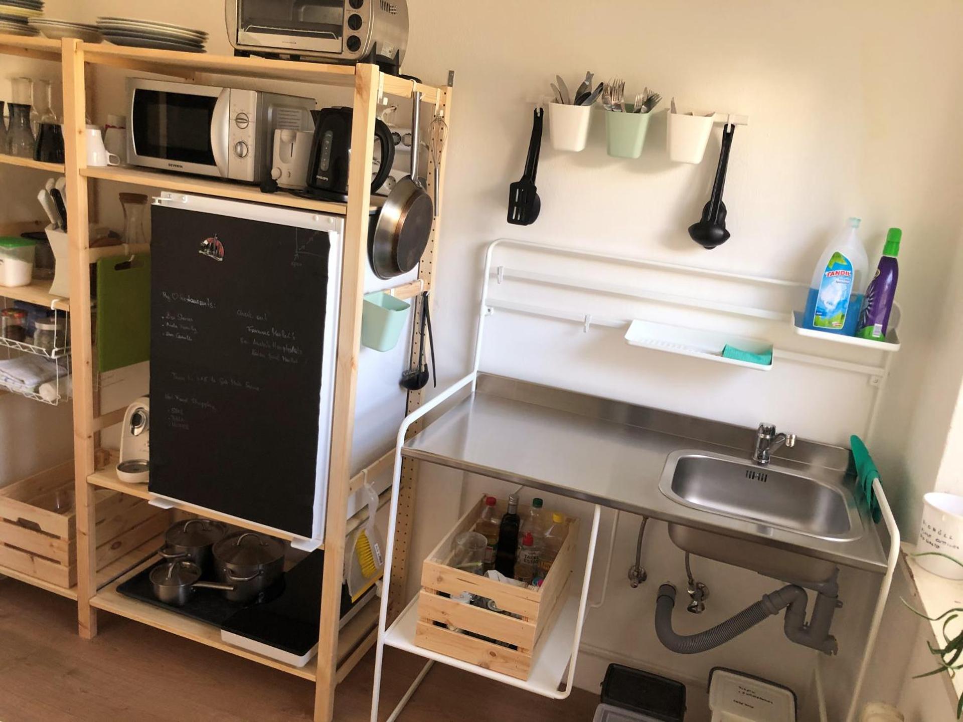 Kitchen or kitchenette