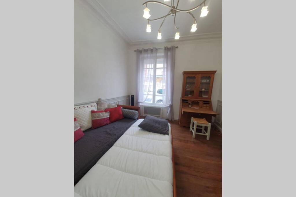 Tout à pied, 100m de la plage! Grand 2 pièces cosy