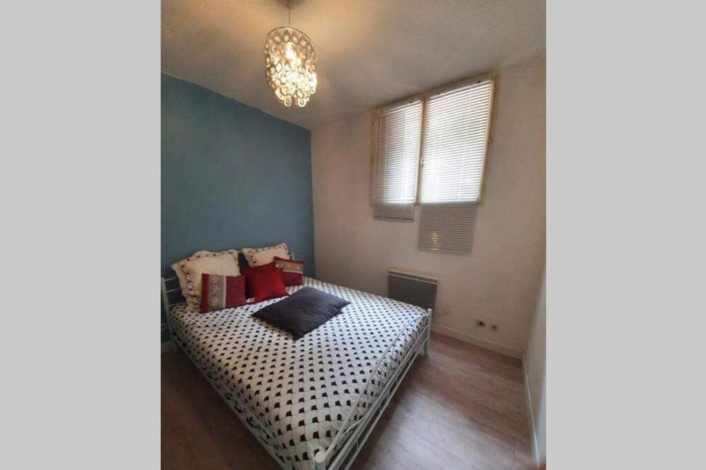 Tout à pied, 100m de la plage! Grand 2 pièces cosy