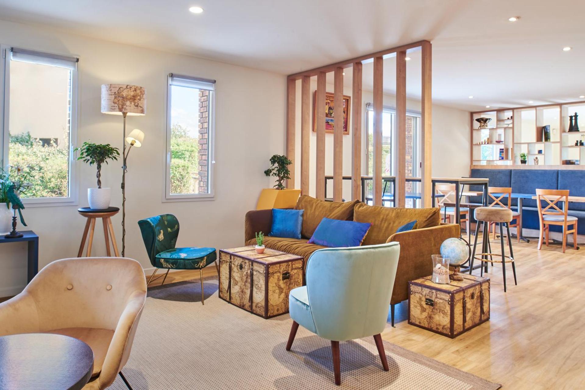 Communal lounge/ TV room