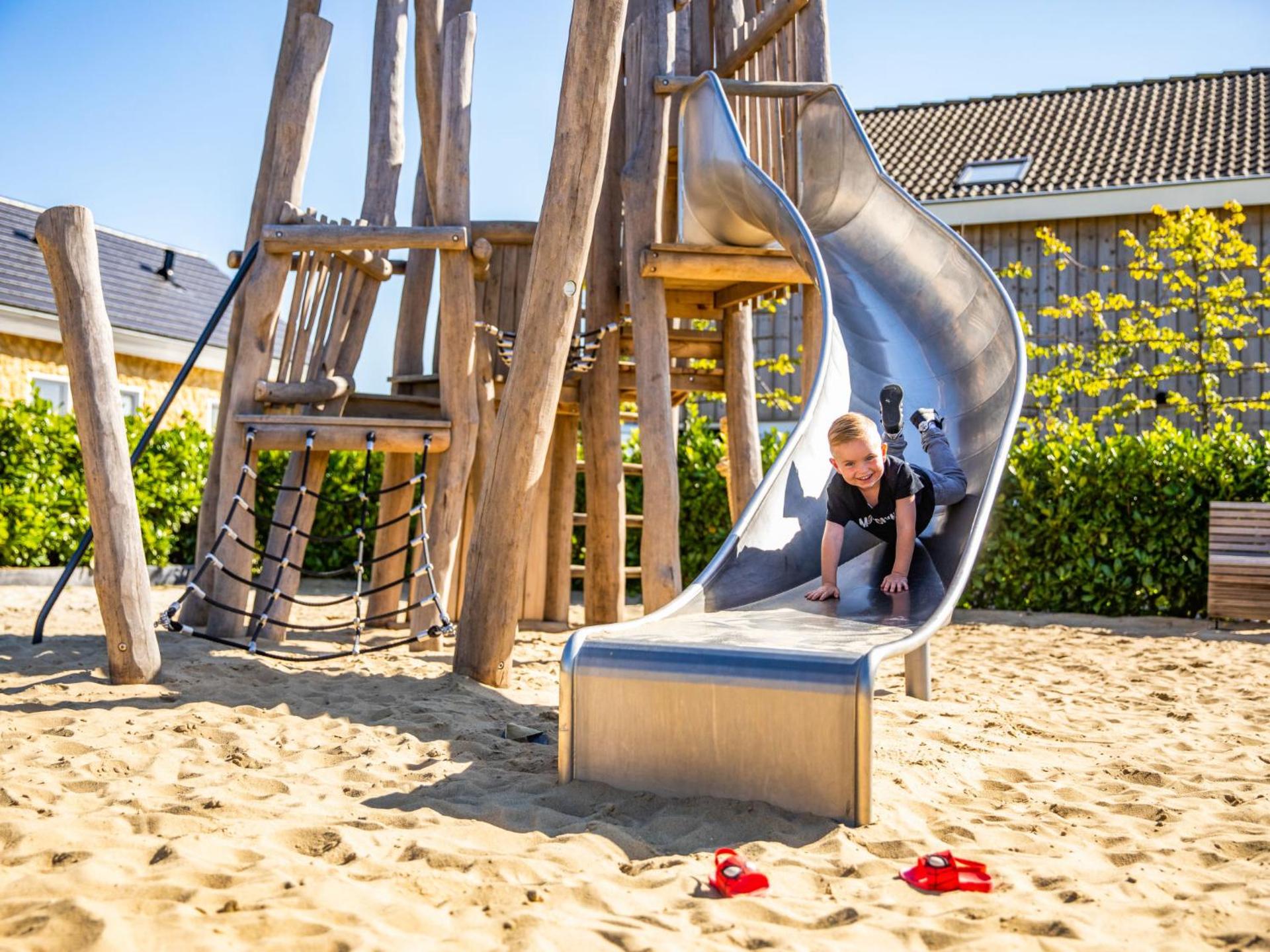 Holiday Home Green Resort Mooi Bemelen-1 by Interhome