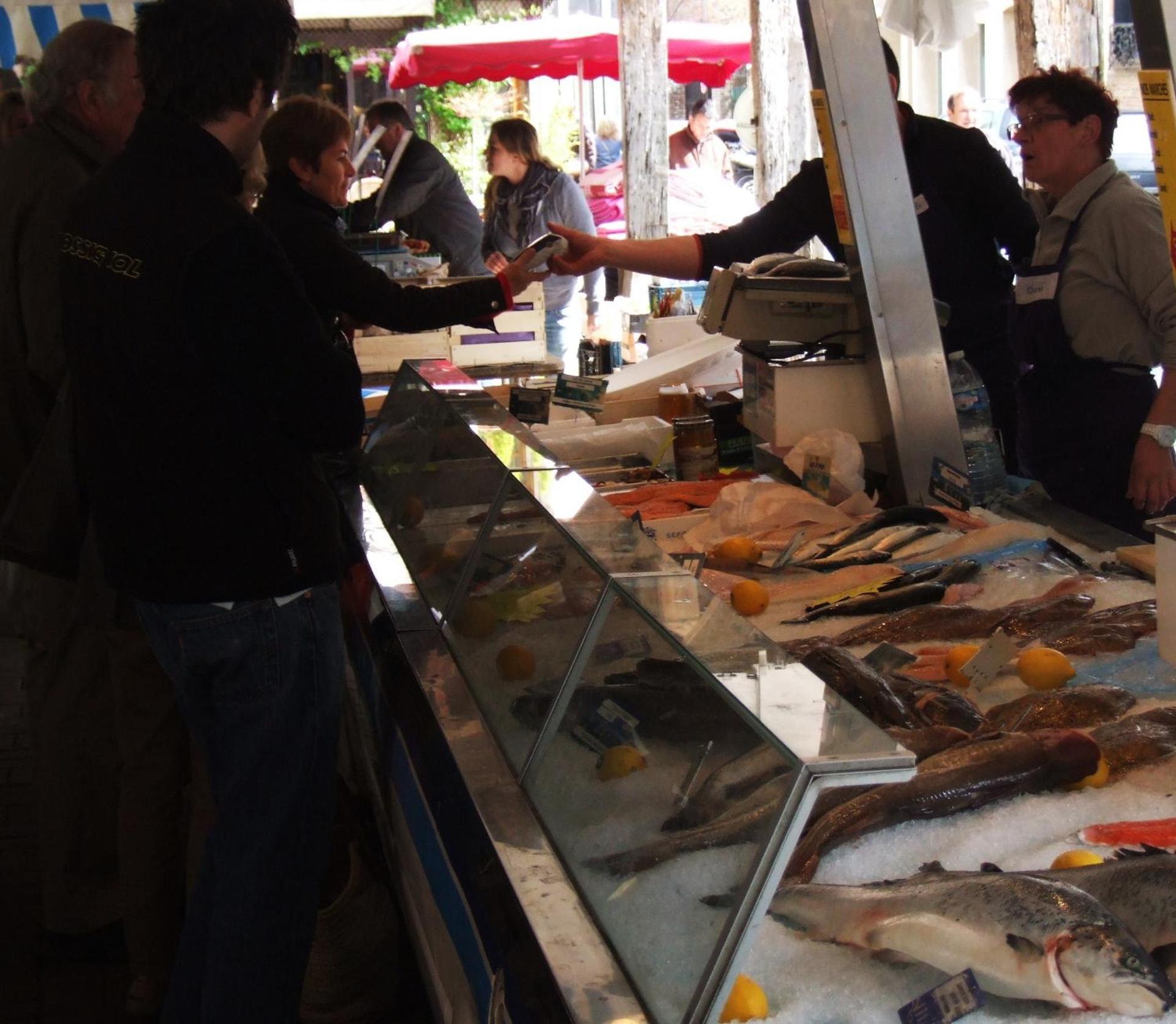 Supermarket/grocery shop