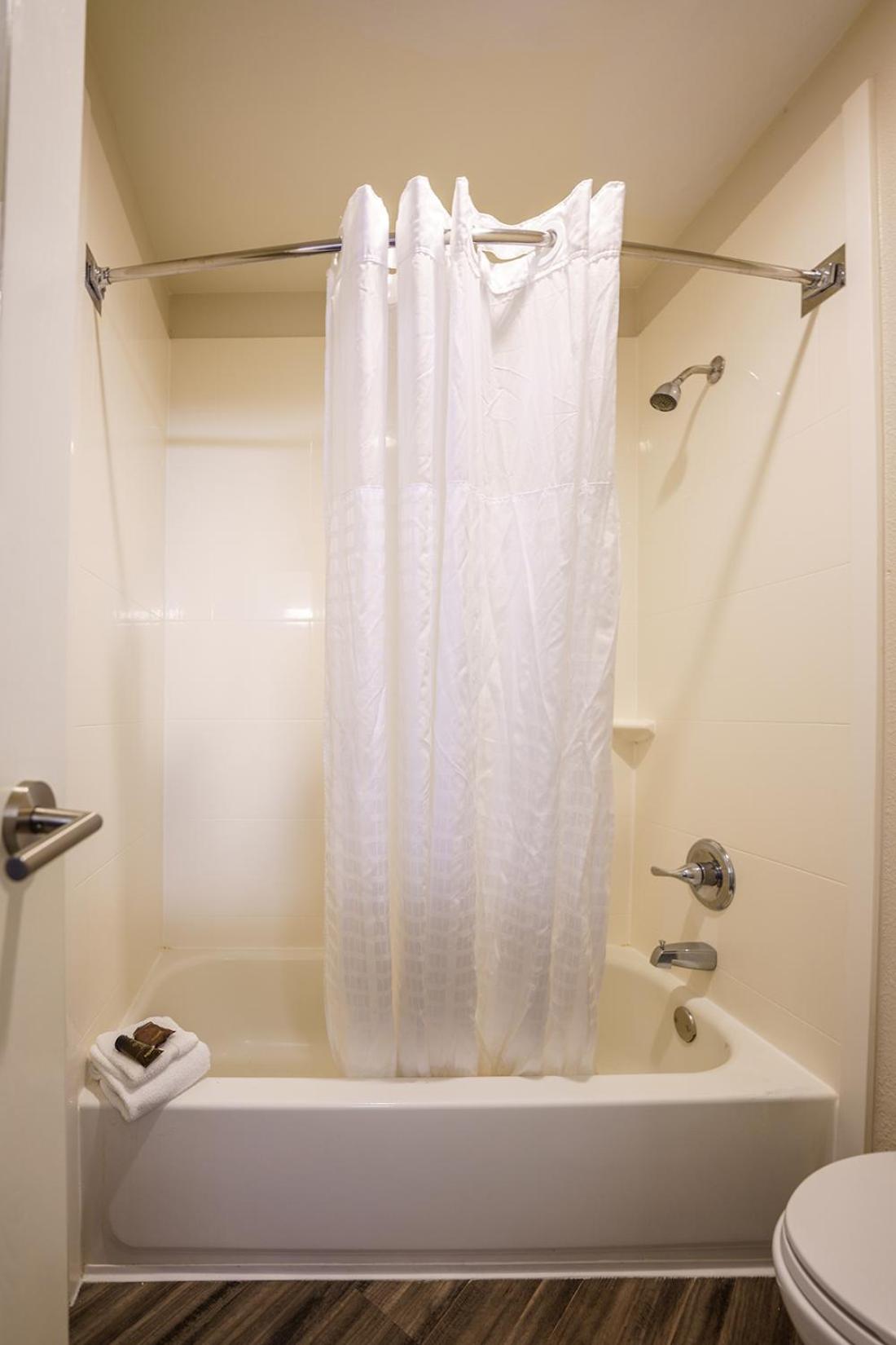 King Room - Non-Smoking