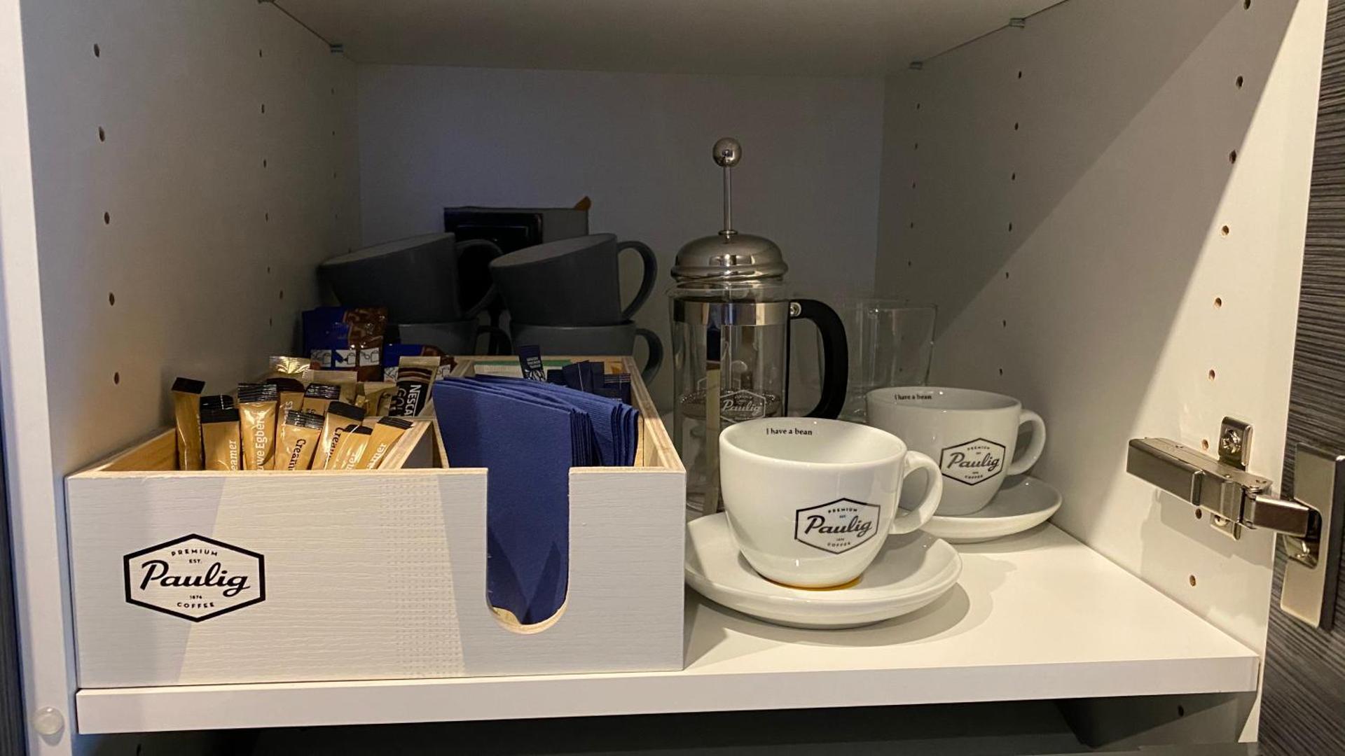 Coffee/tea facilities