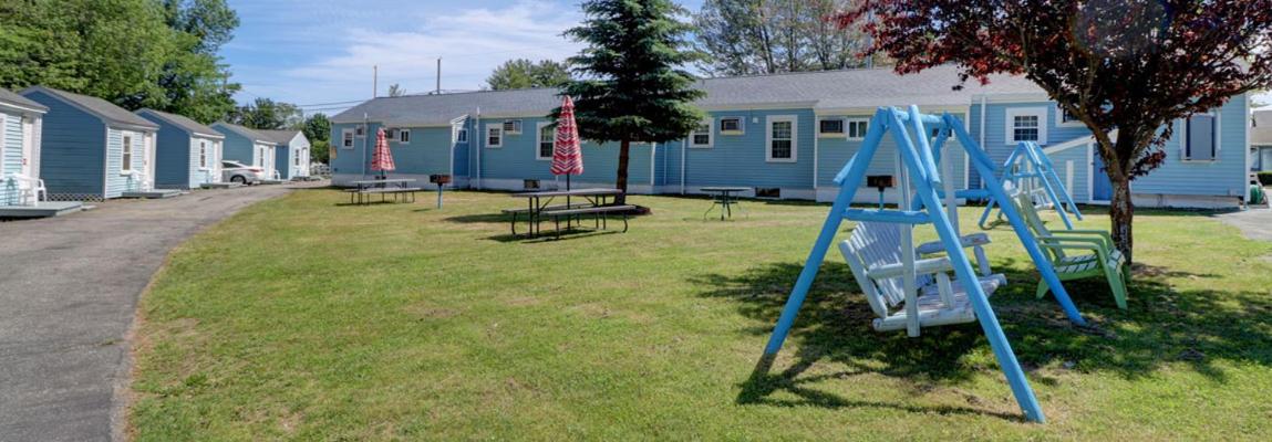 Brookside Inn & Cottages