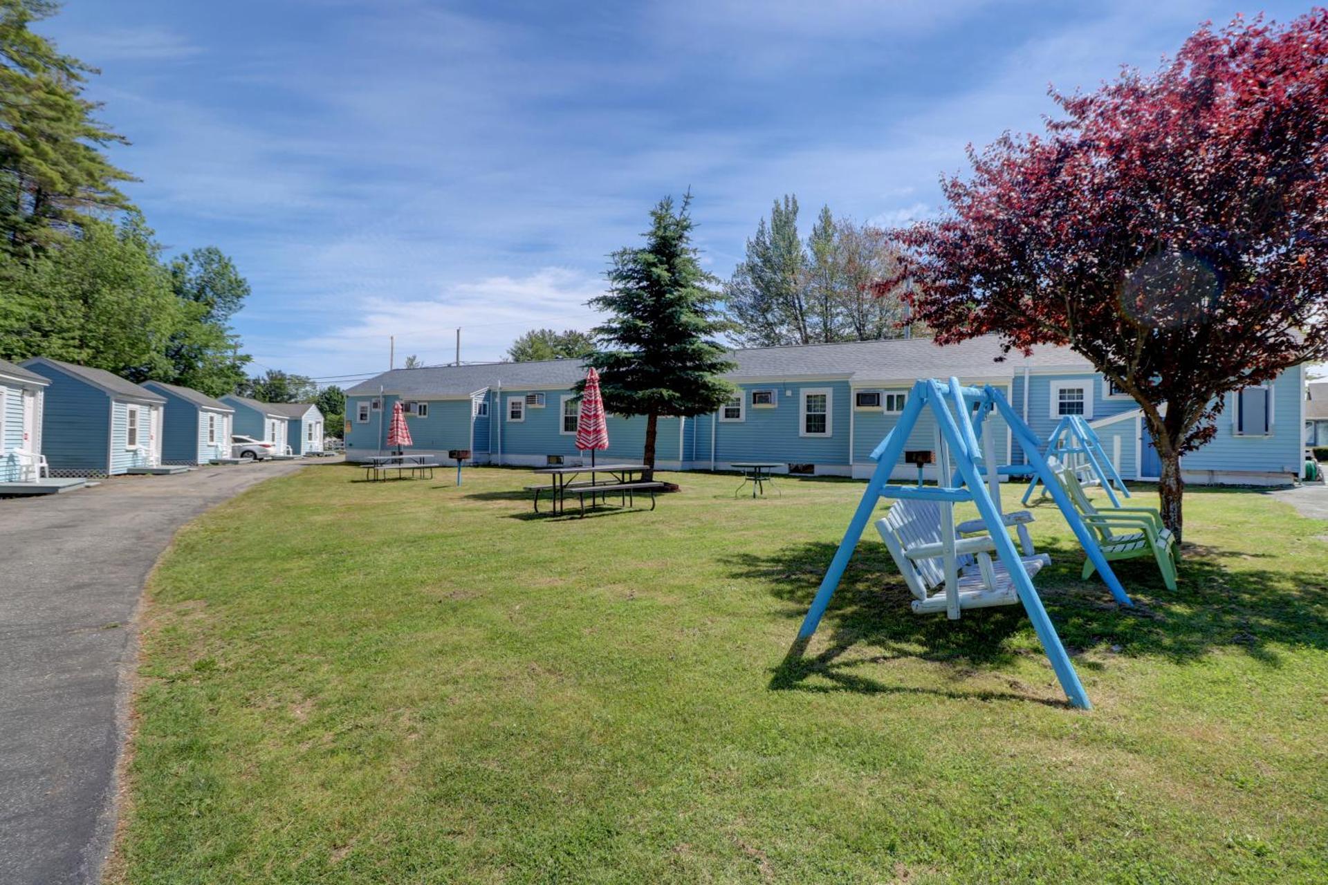 Brookside Inn & Cottages