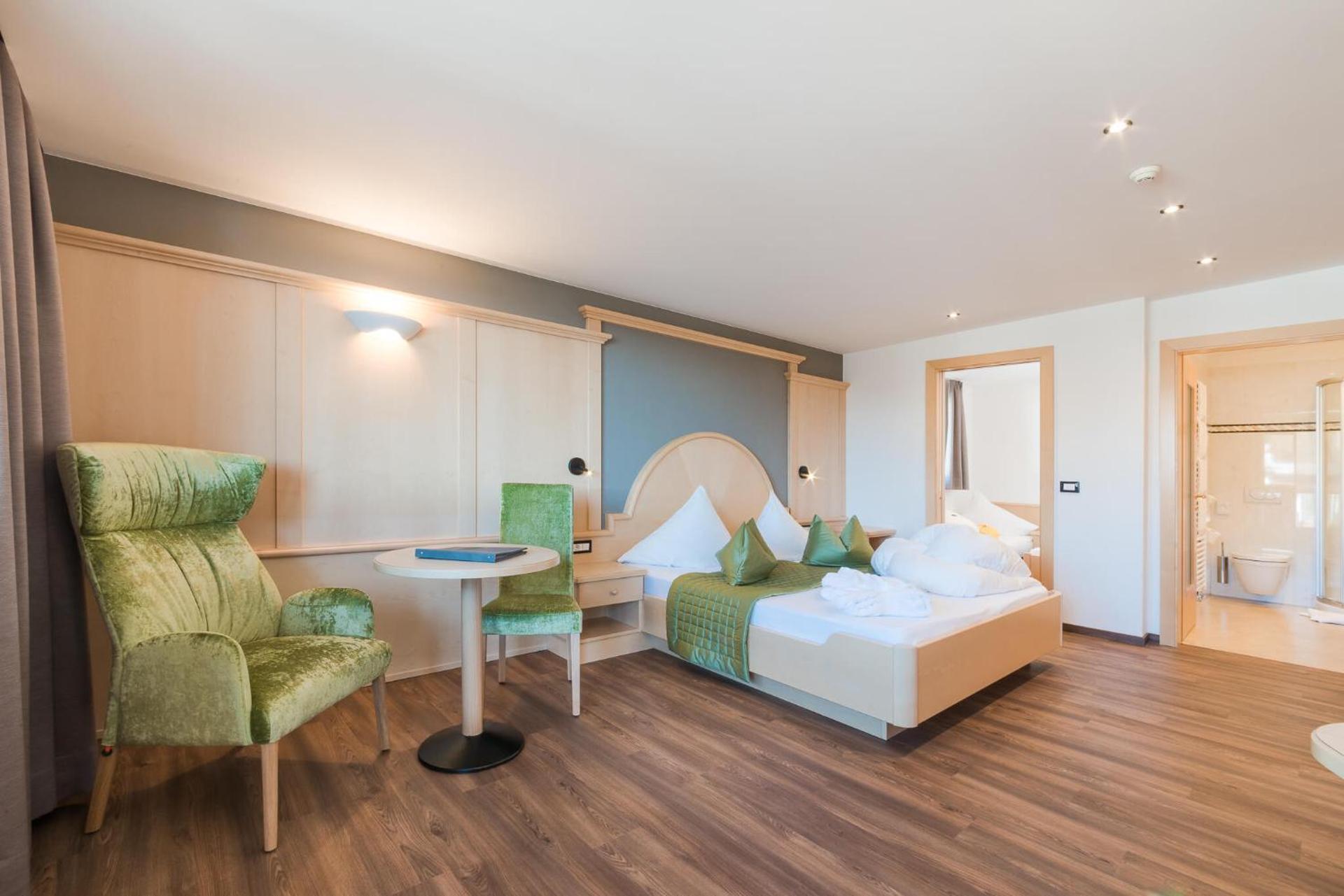 Photo of the whole room