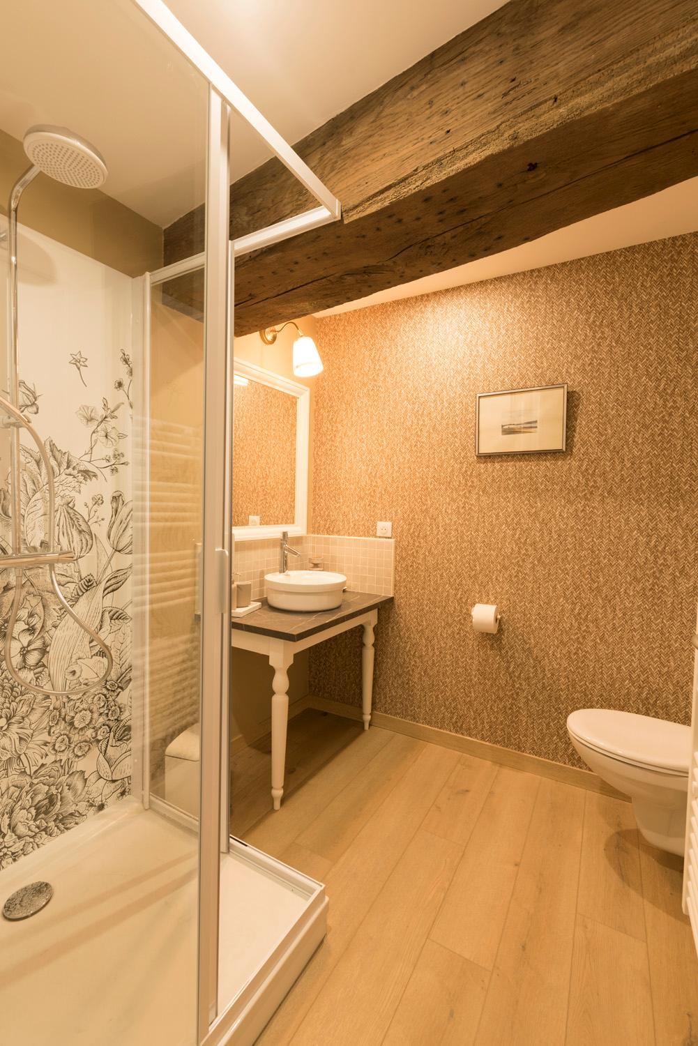 La Lirosane, 3 studios, 3,7km du Zoo, Centre-ville