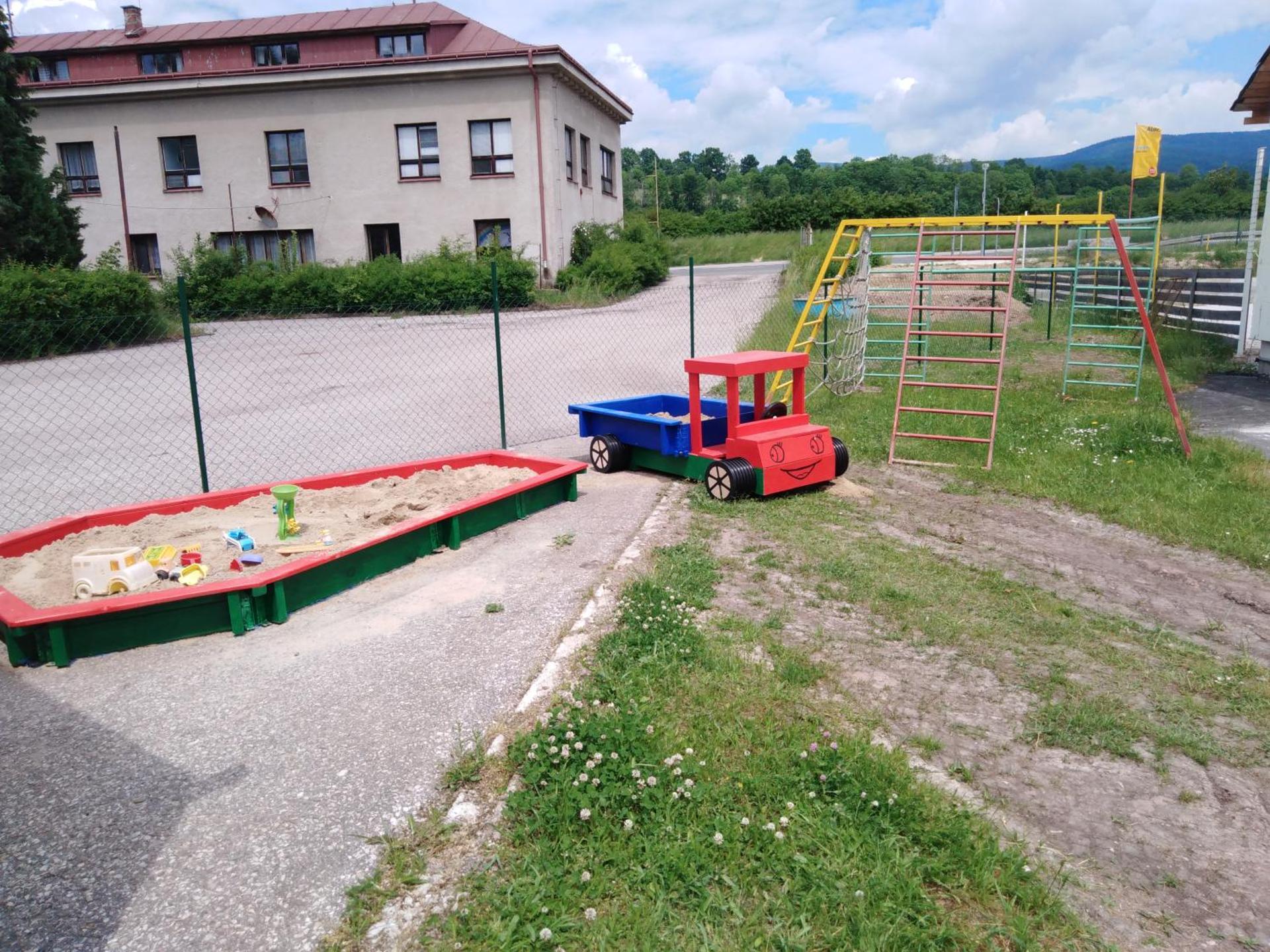 Children play ground