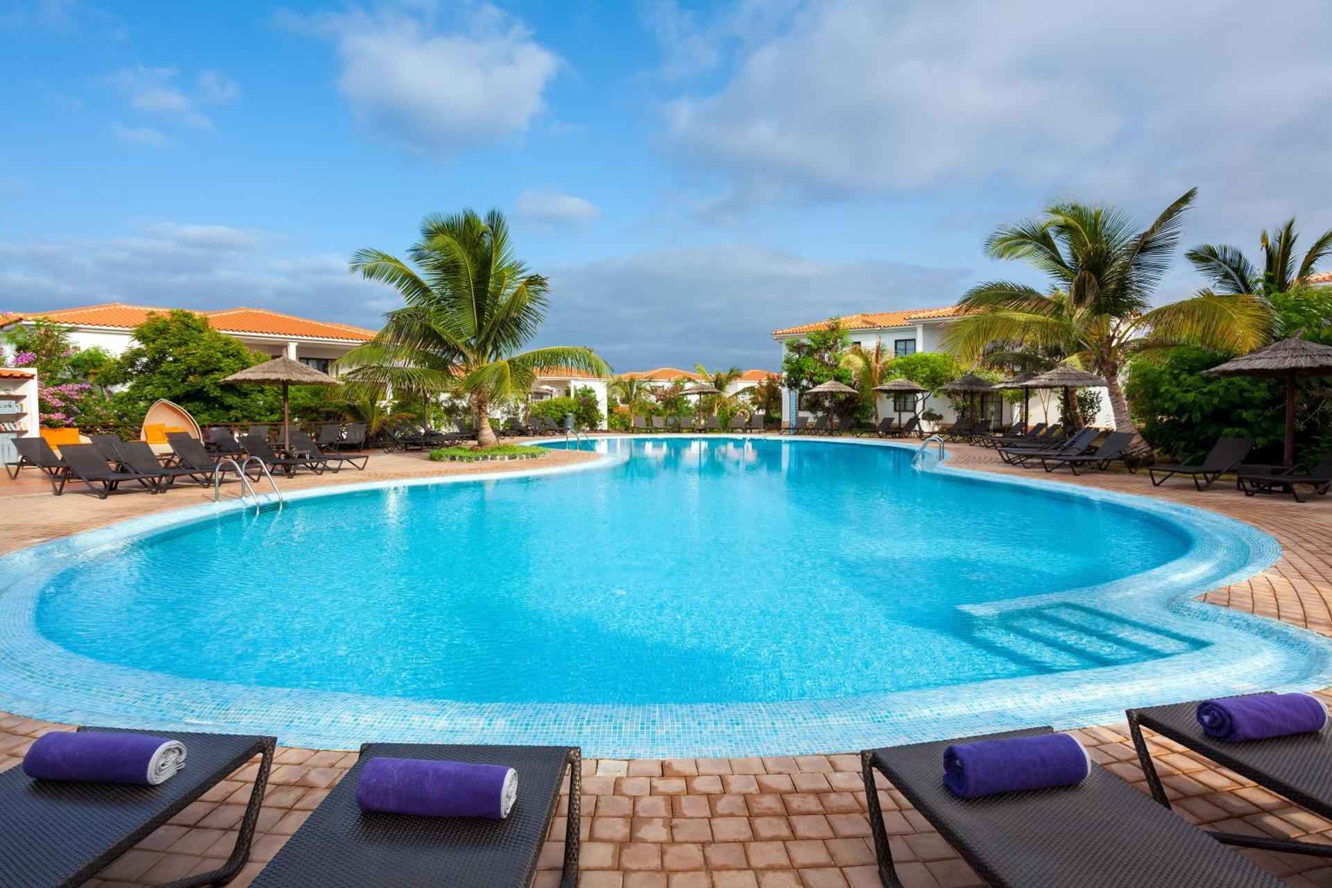Cabo Verde Hits Growth Milestone as Transport Gaps Limit Reach