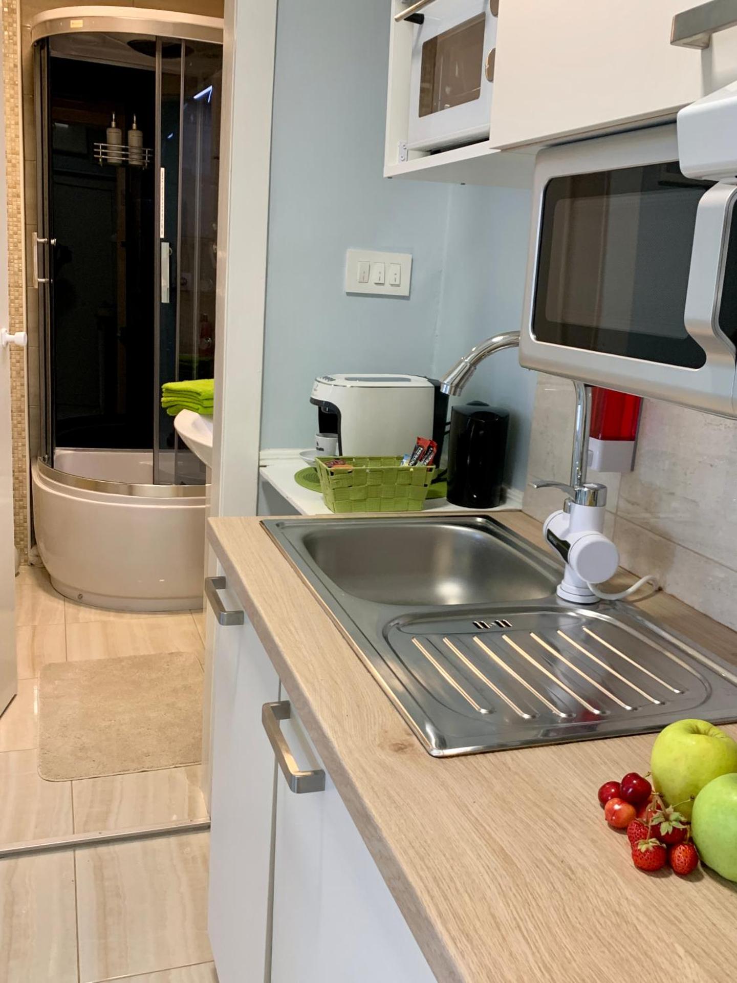 Kitchen or kitchenette