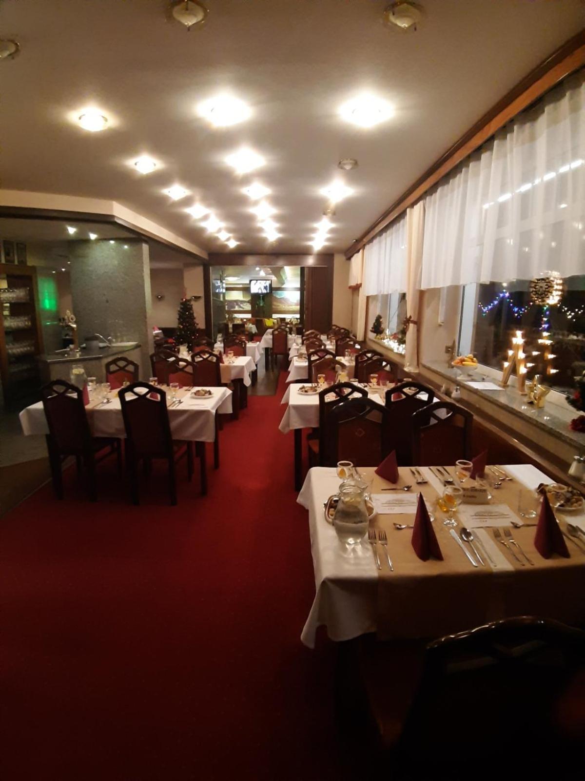 Restaurant/places to eat