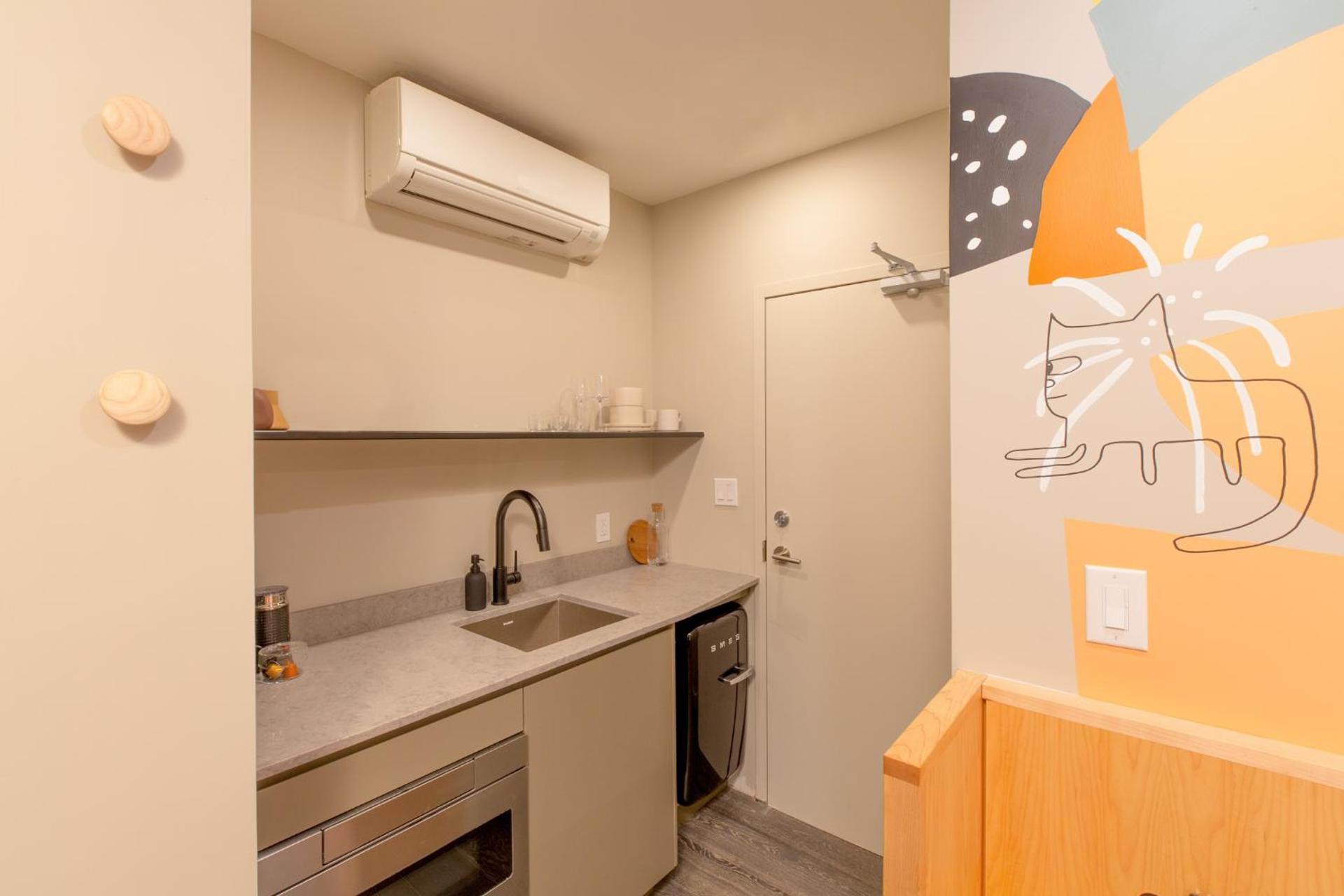 Kitchen or kitchenette