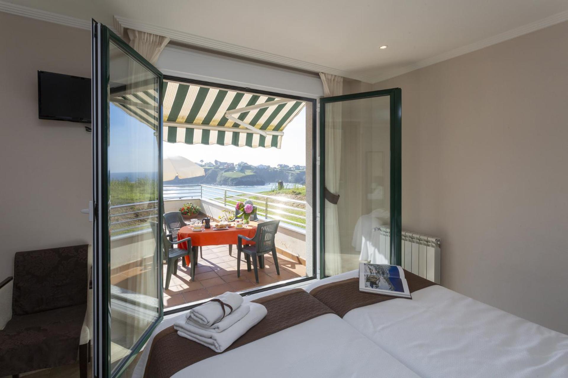 Two-Bedroom Apartment with Sea View