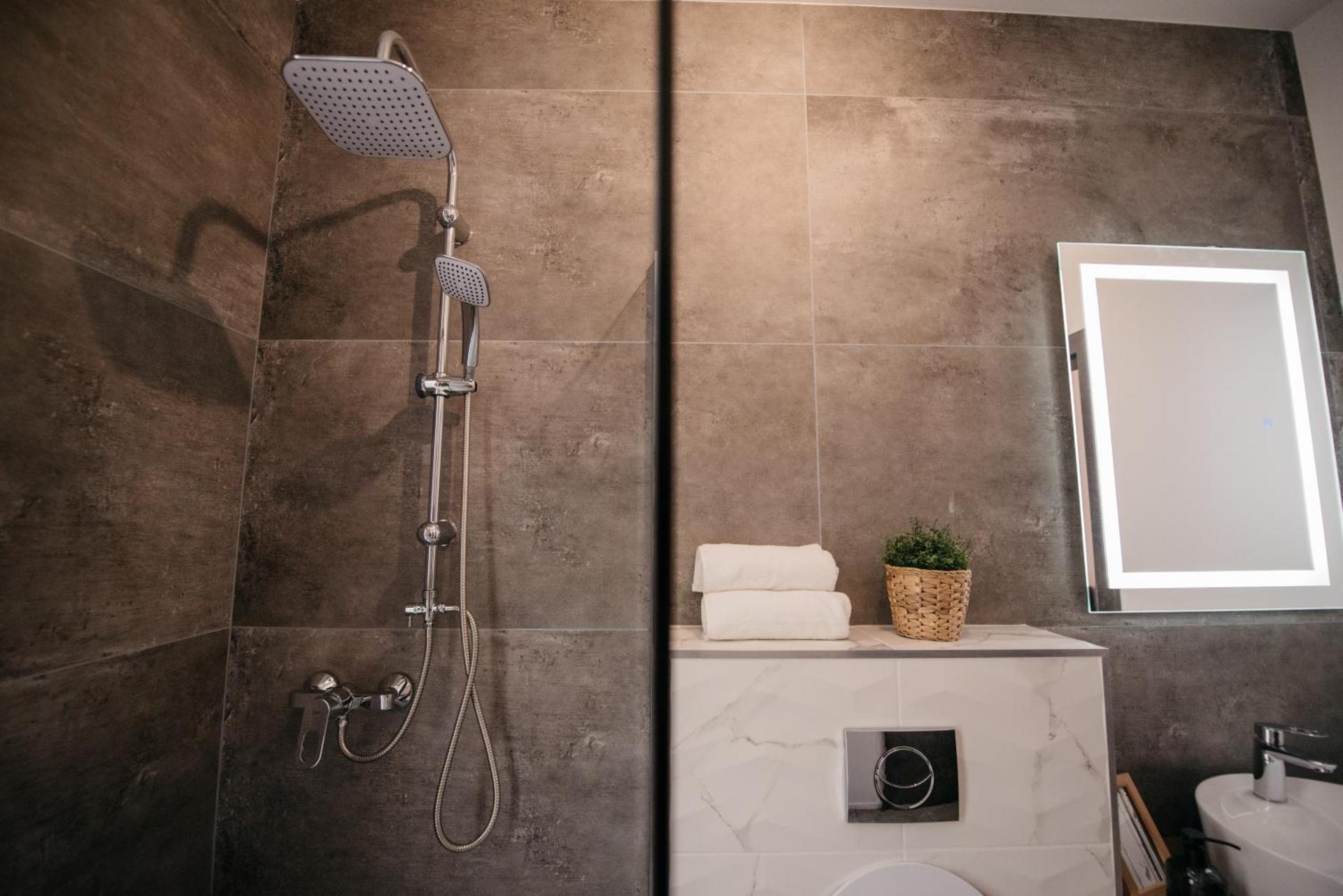 Camera Matrimoniale con Bagno Privato