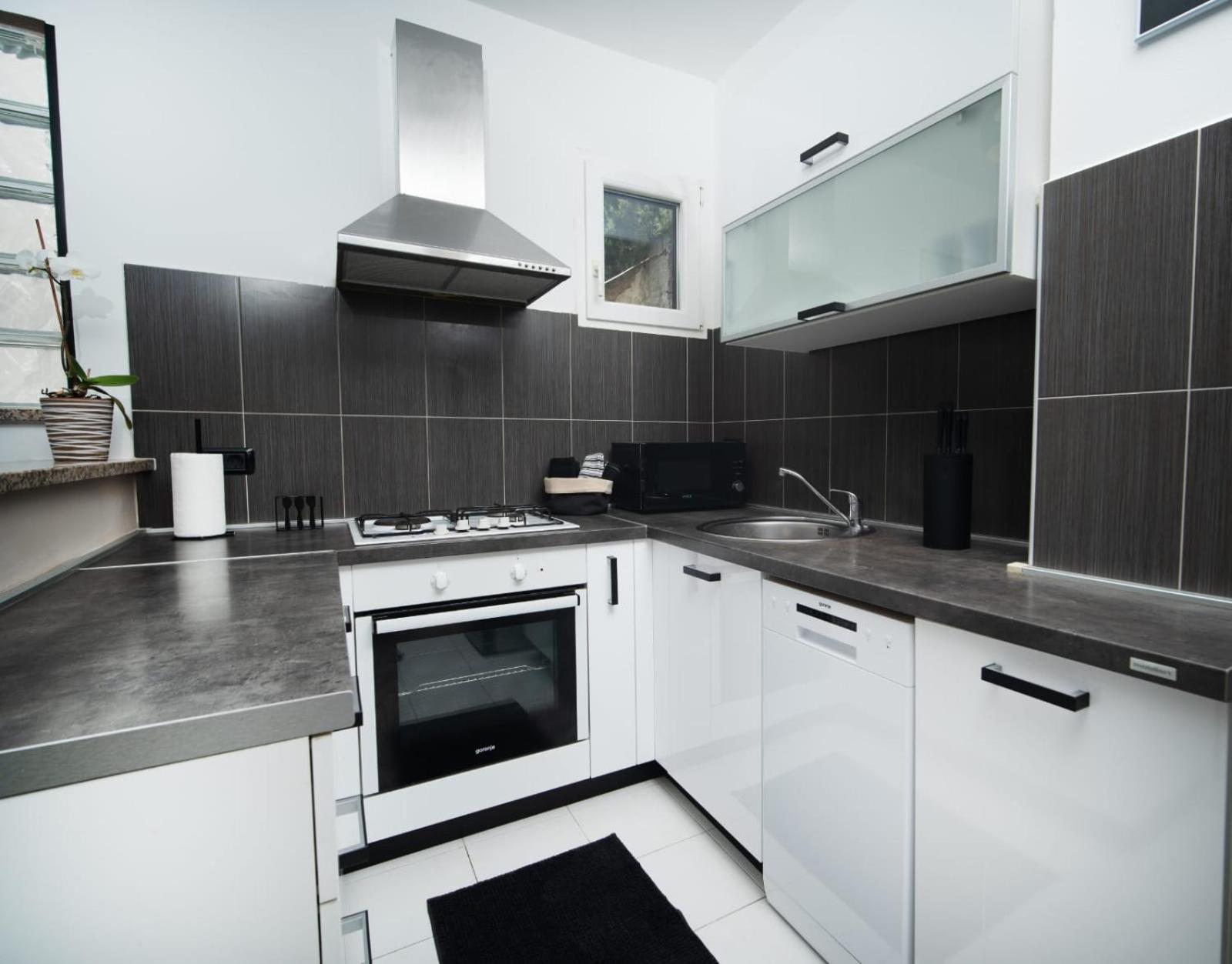 SUNSET APARTMENTS RABAC