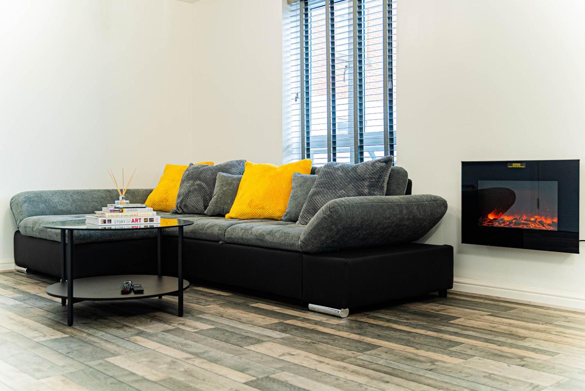 Communal lounge/ TV room