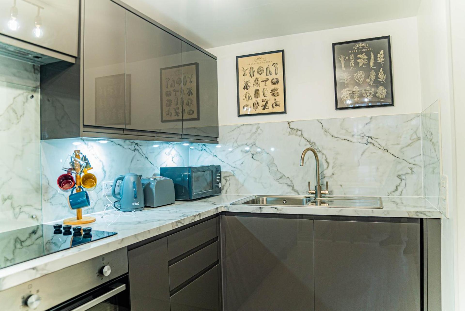 Kitchen or kitchenette