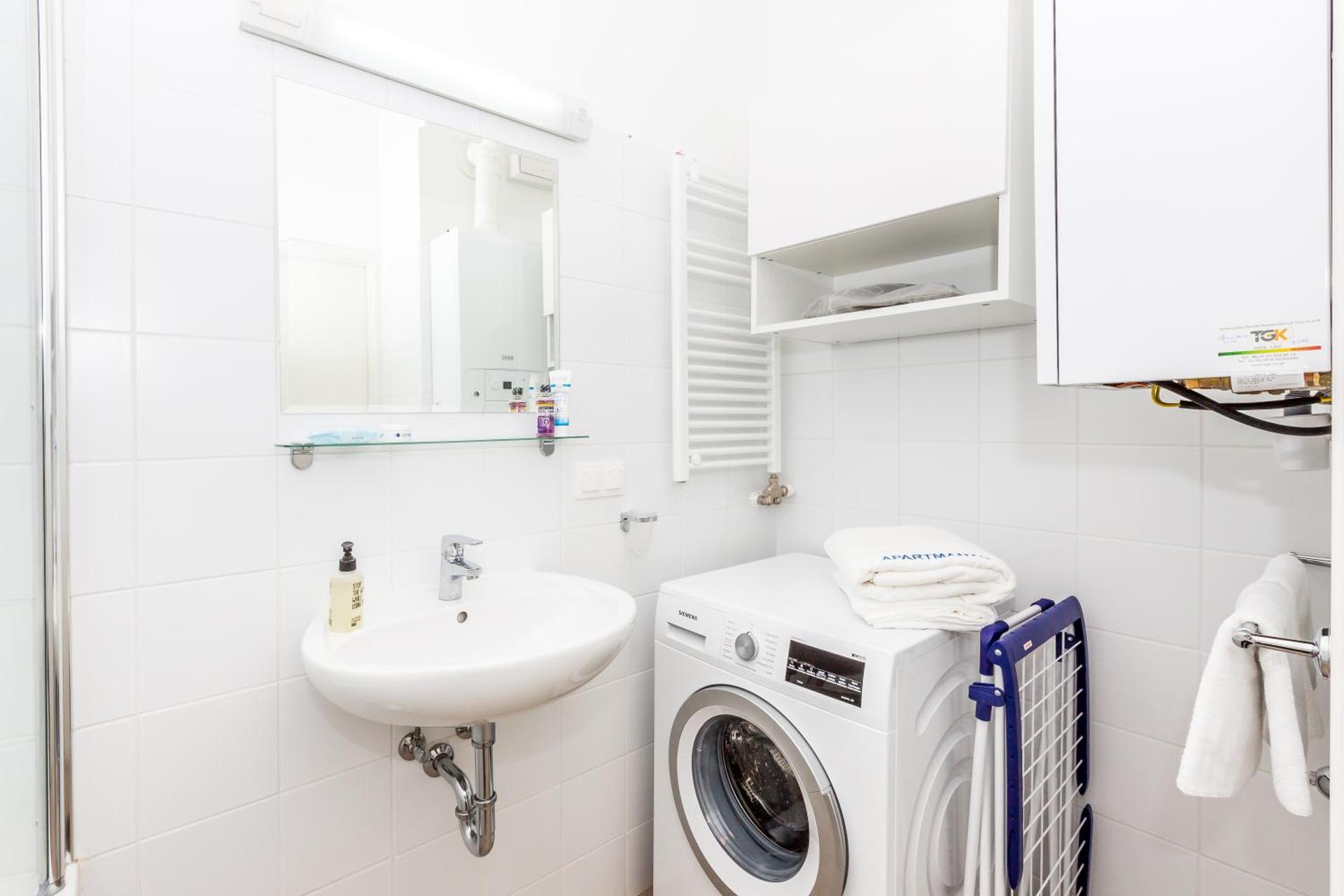 Simtown Suite Apartments