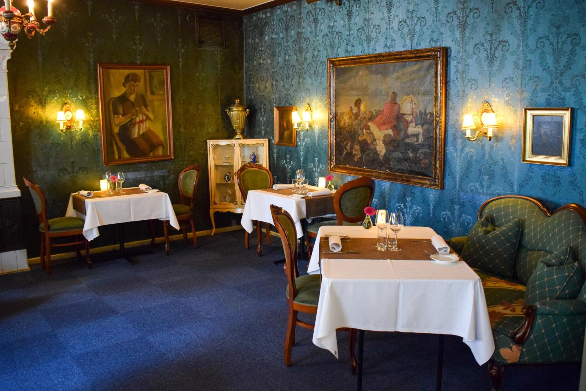 Restaurant/places to eat