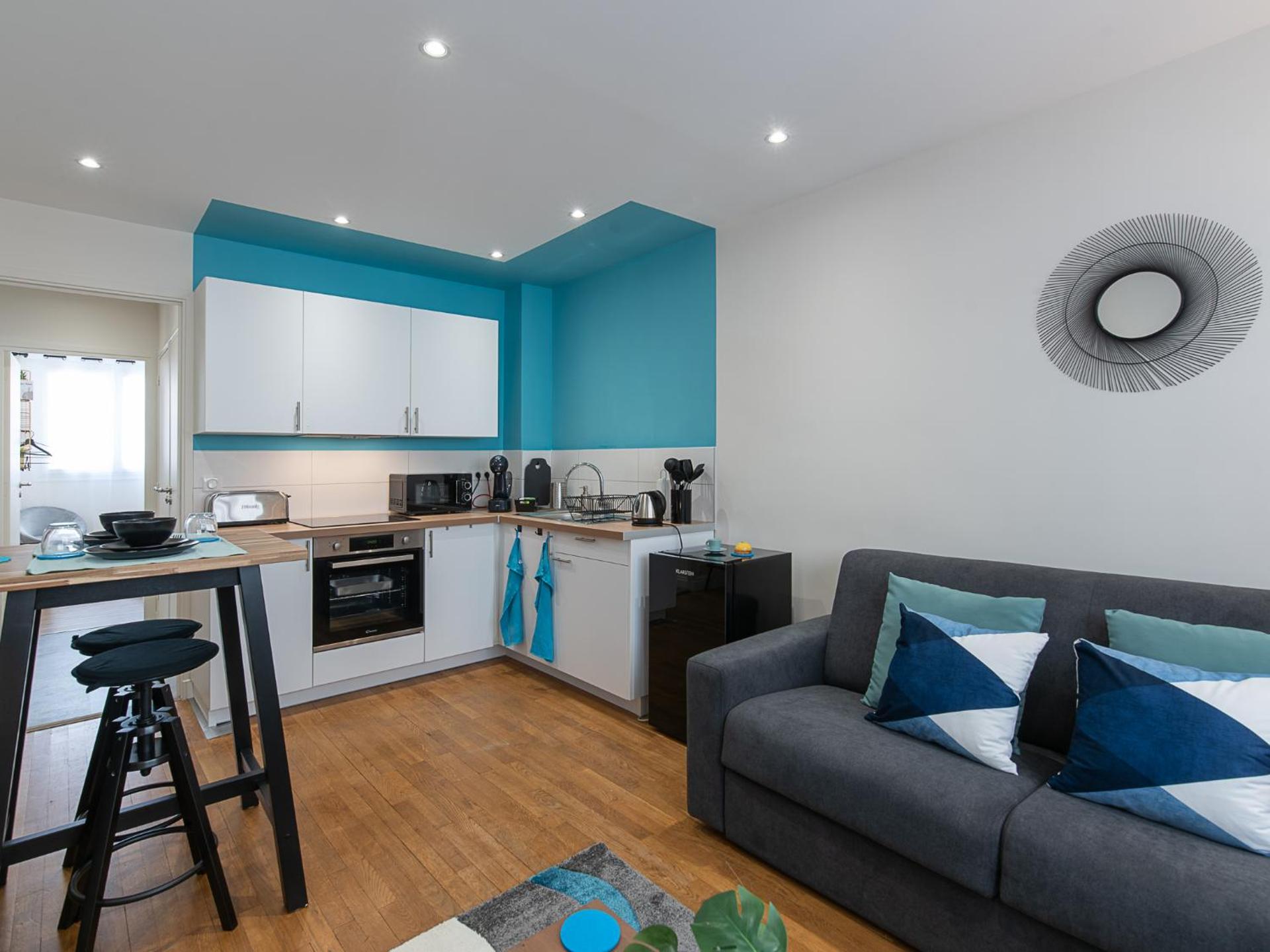 Kitchen or kitchenette