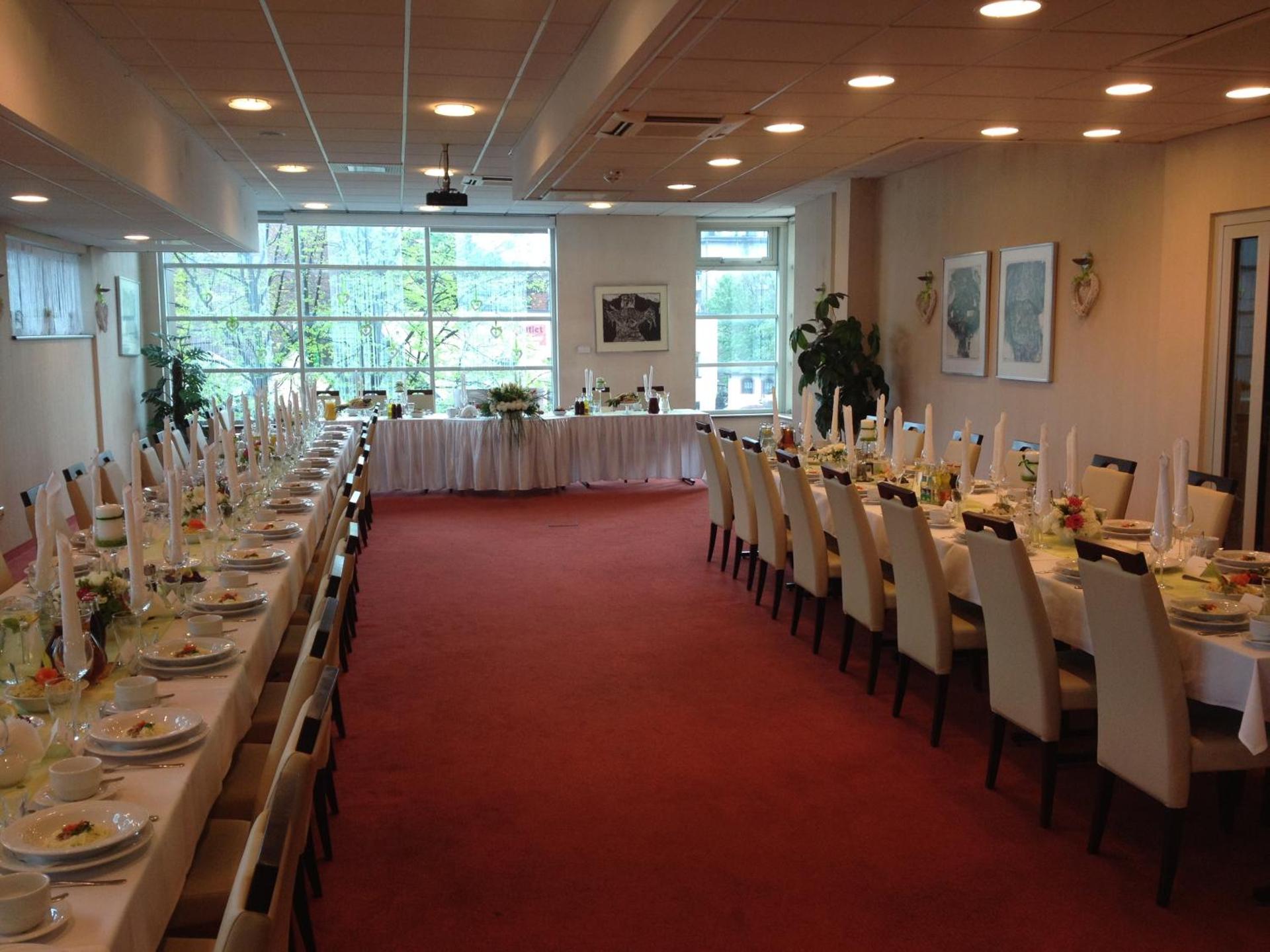 Banquet/Function facilities