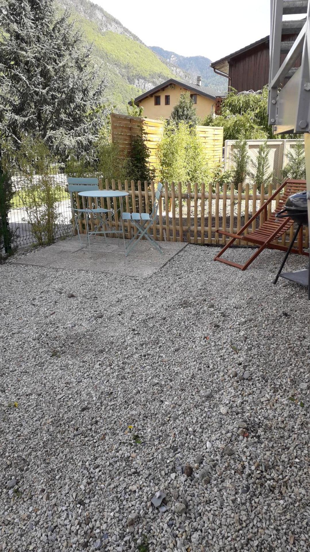 Enclos savoyard Appartement meublé 1chambre 1 canapé lits 3personnes