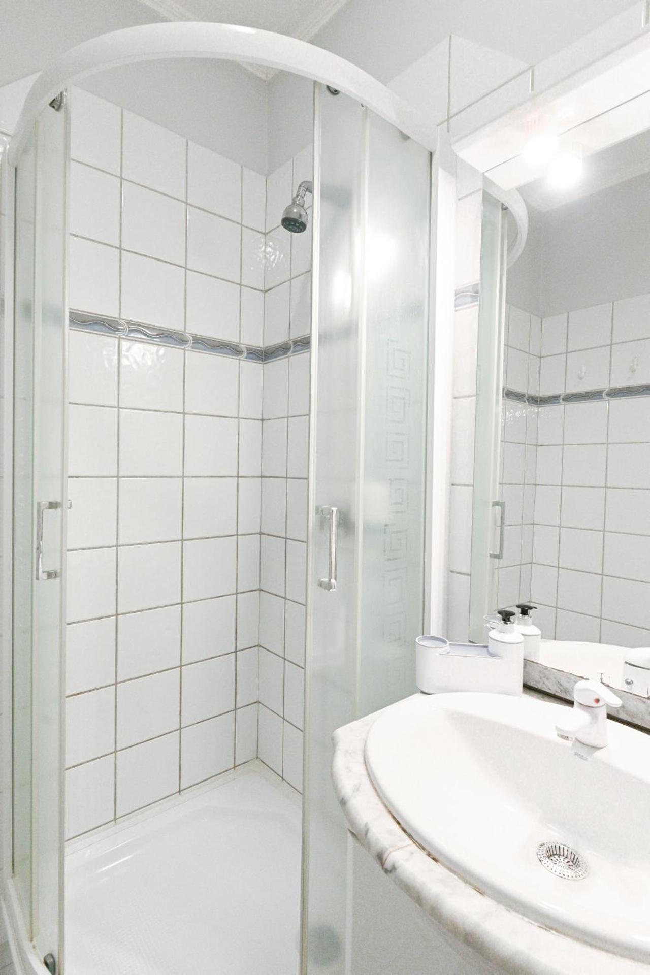 Két fős franciaágyas deluxe szoba