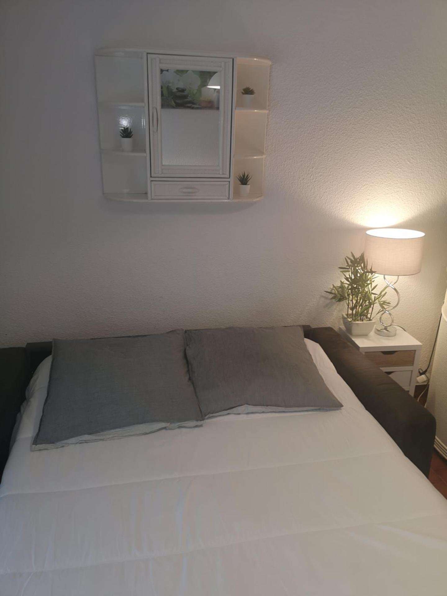 Studio climatisé Centre Port Piscine