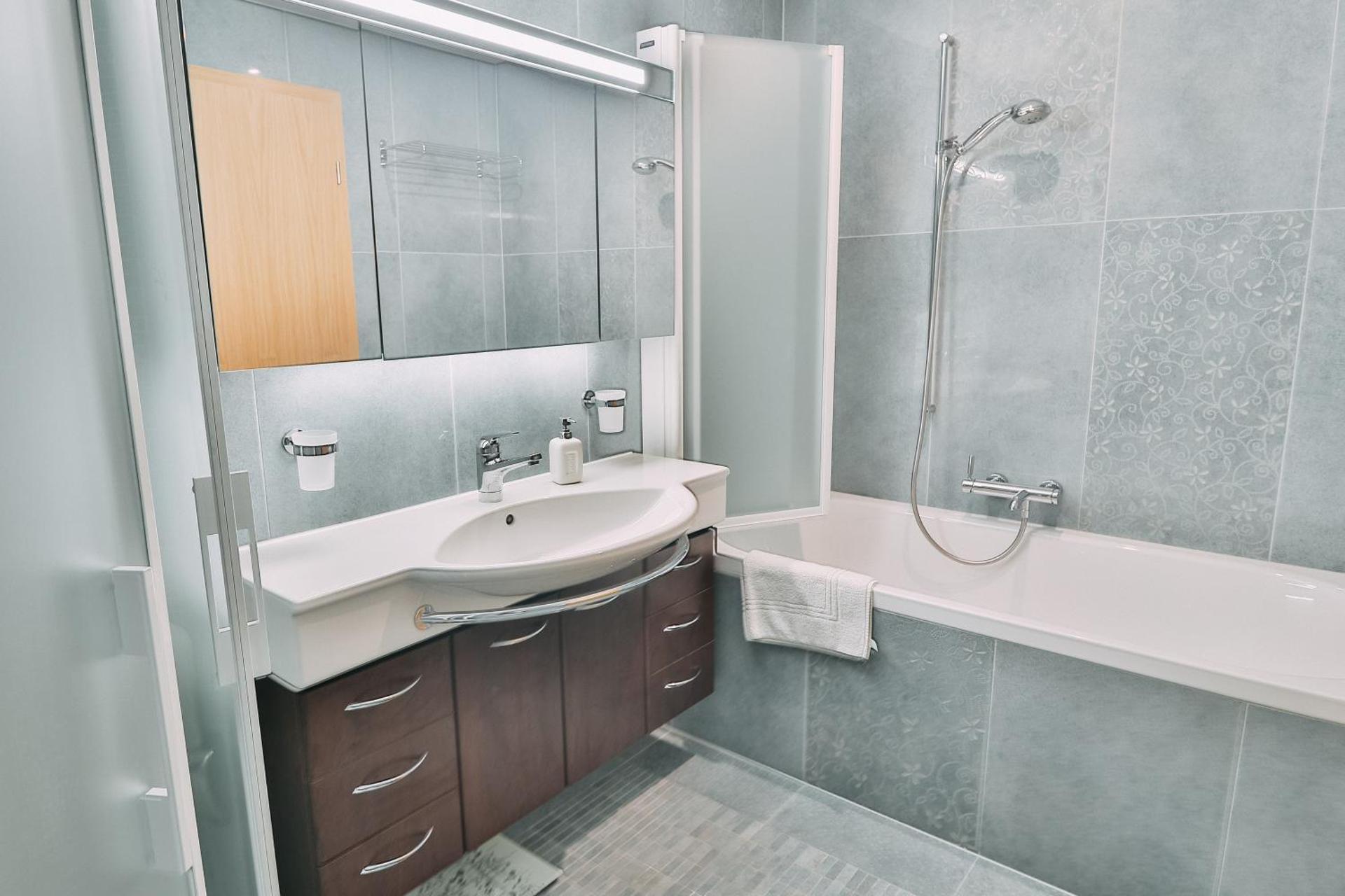 Seehaus Lake View 3-Bedroom Apartment