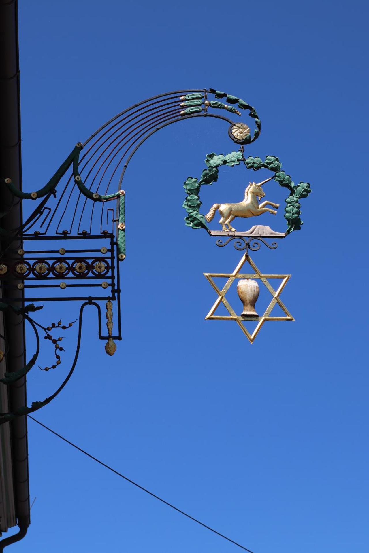 Property logo or sign