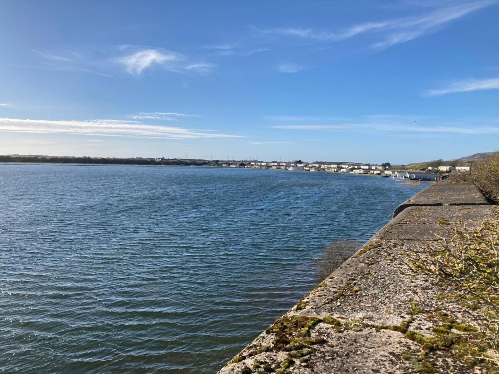 KINGDOM HOLIDAY PARK - Parrot