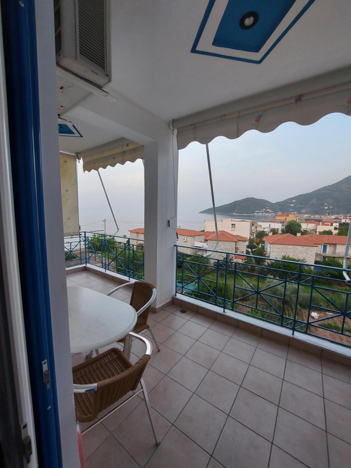 Matina Apartments Tyros