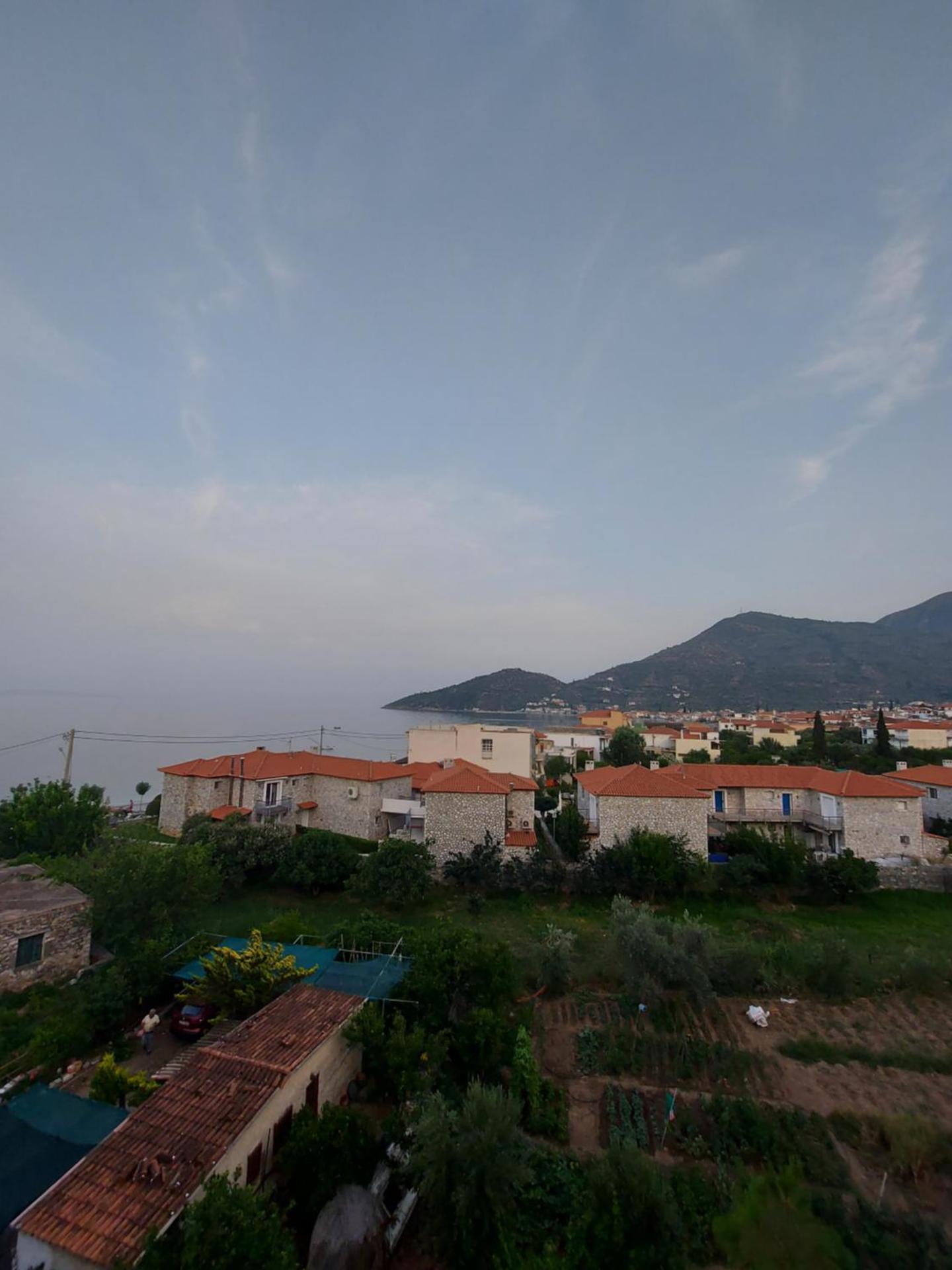 Matina Apartments Tyros