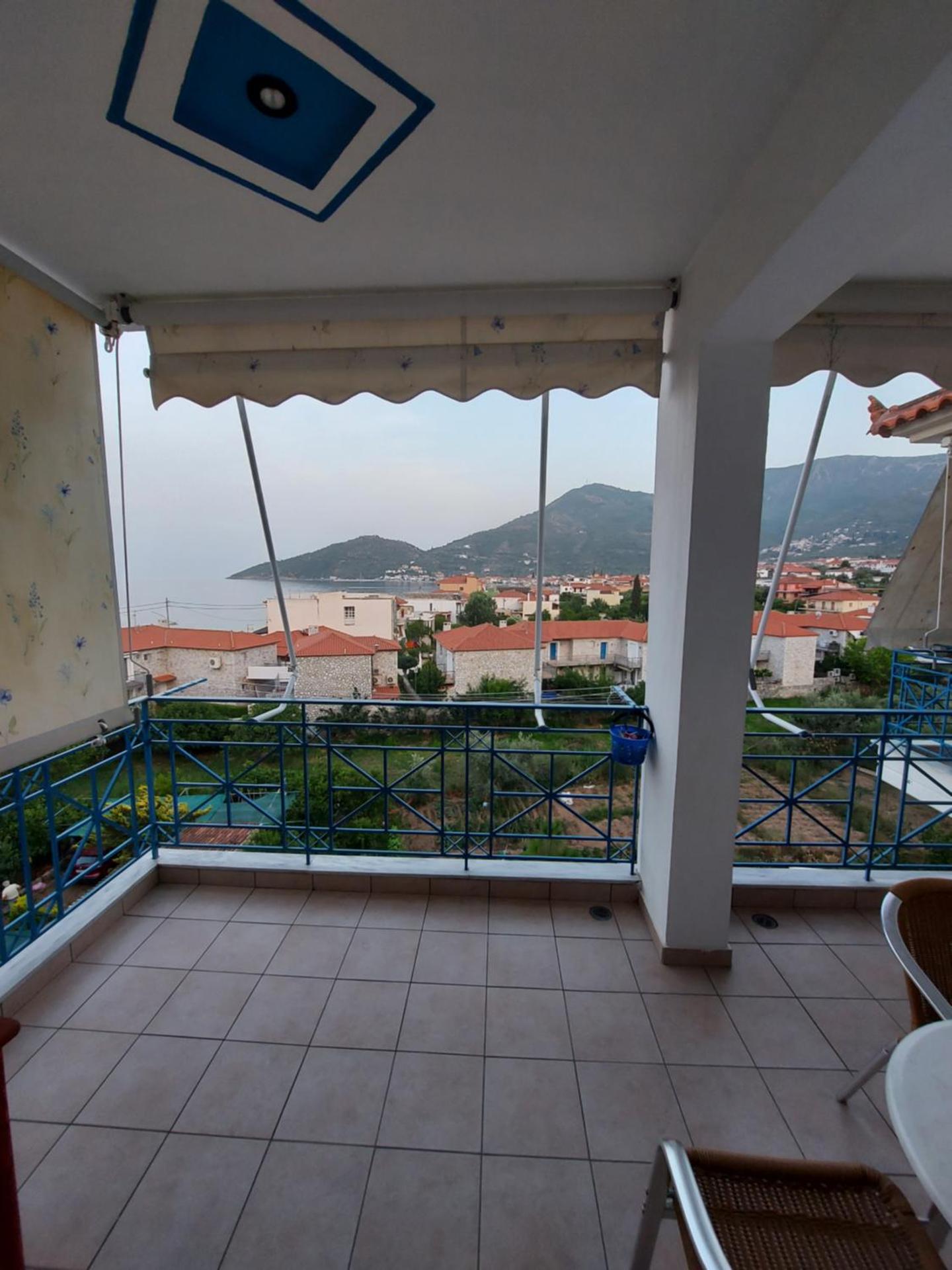 Matina Apartments Tyros