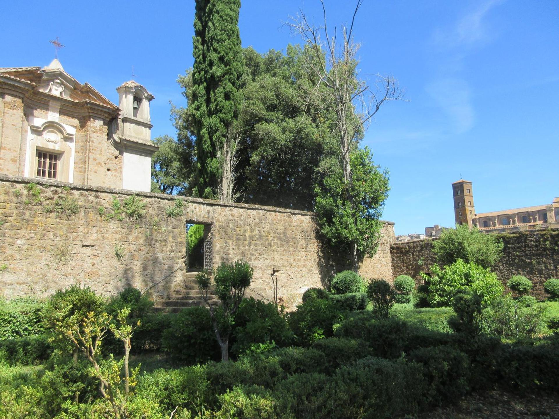 Radici Etrusche Sutri