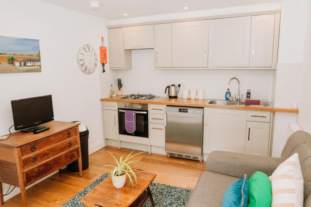 Creeksea Place Barns