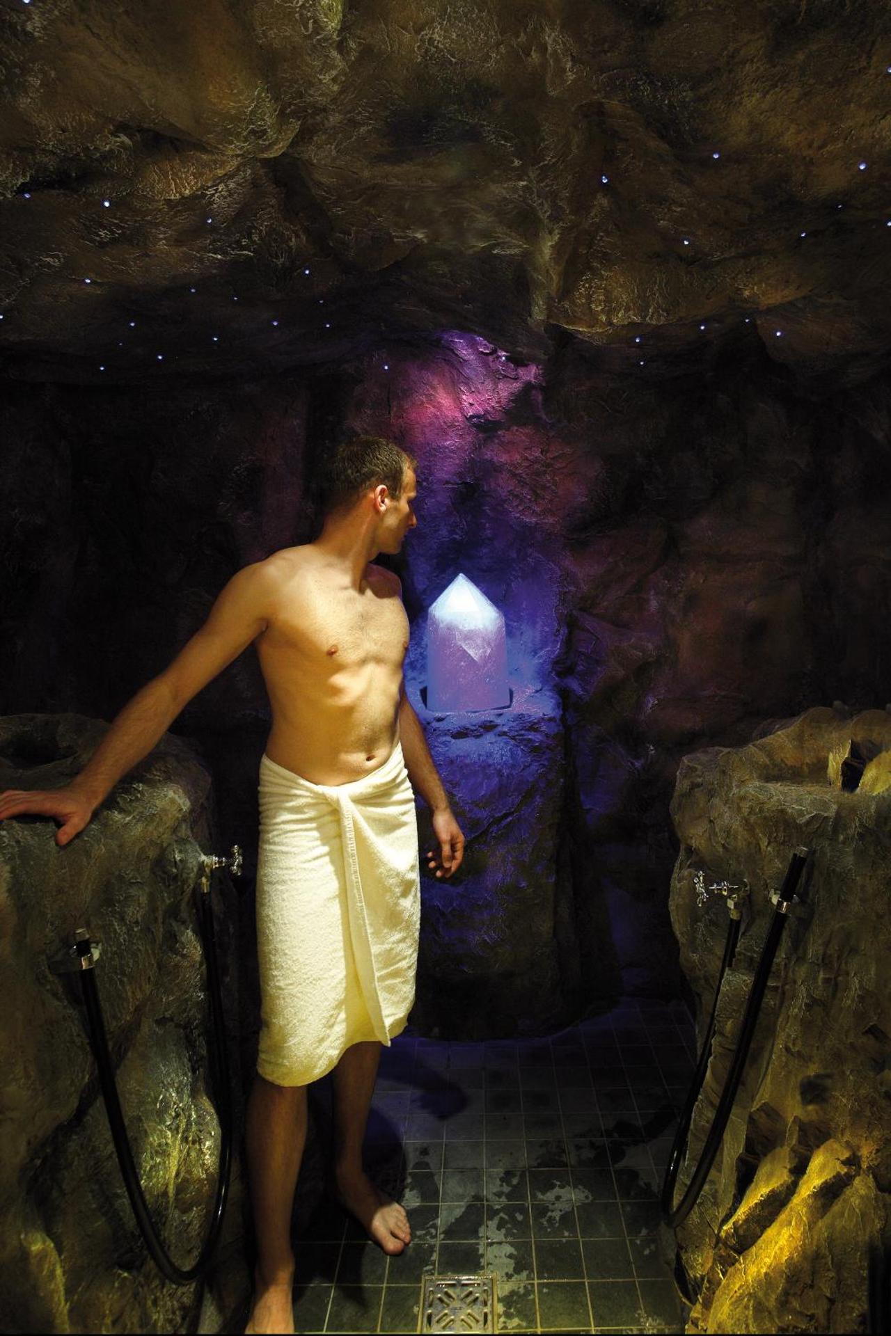 Spa and wellness centre/facilities