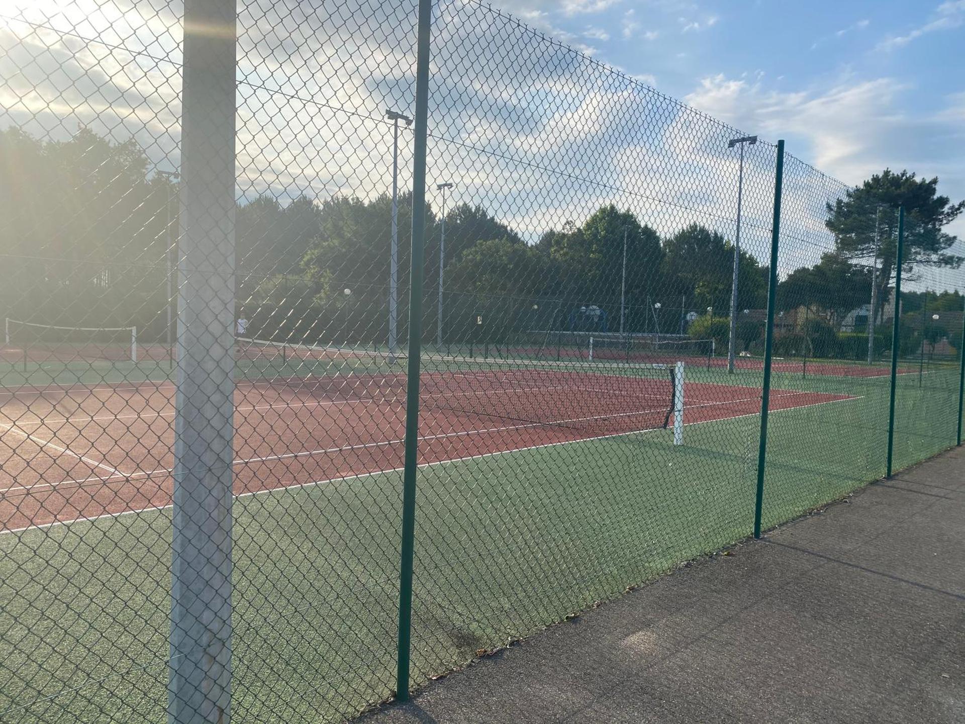 Appart 6 voyageurs Les résidences du lac Soustons plage wifi Piscine proche golf