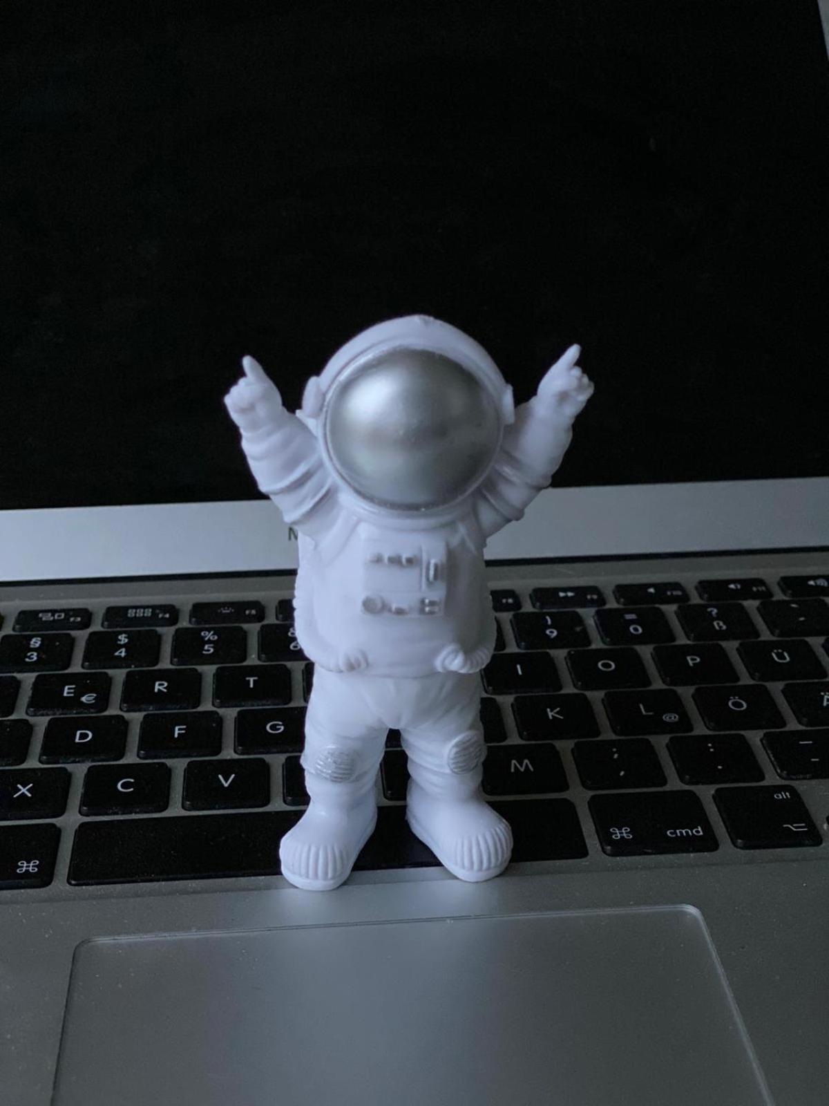 Space Night Capsule Hostel