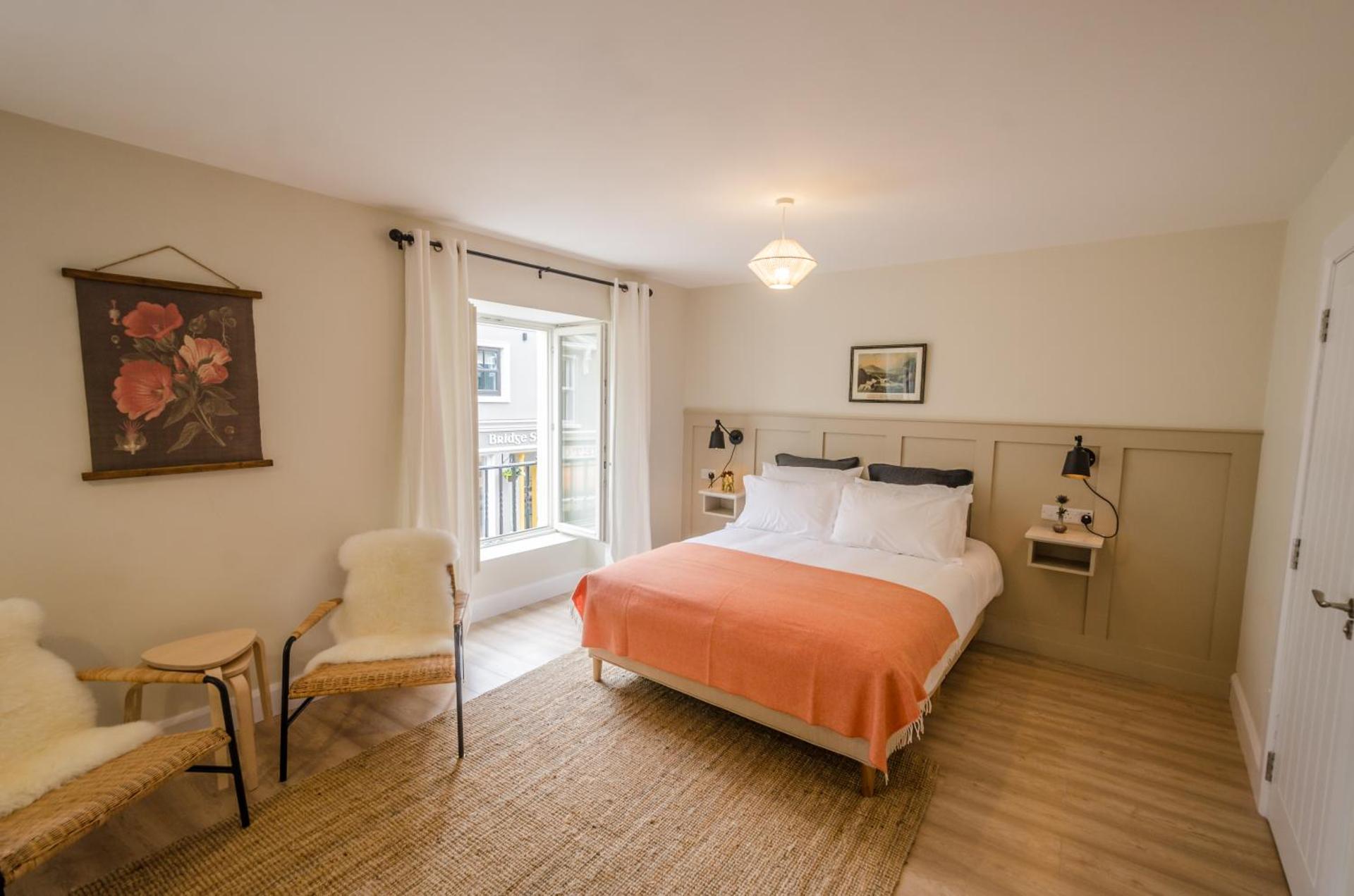 Rookery Lane Food and Lodging