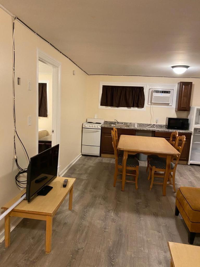 Oceanfront Twilight Surf Hotel