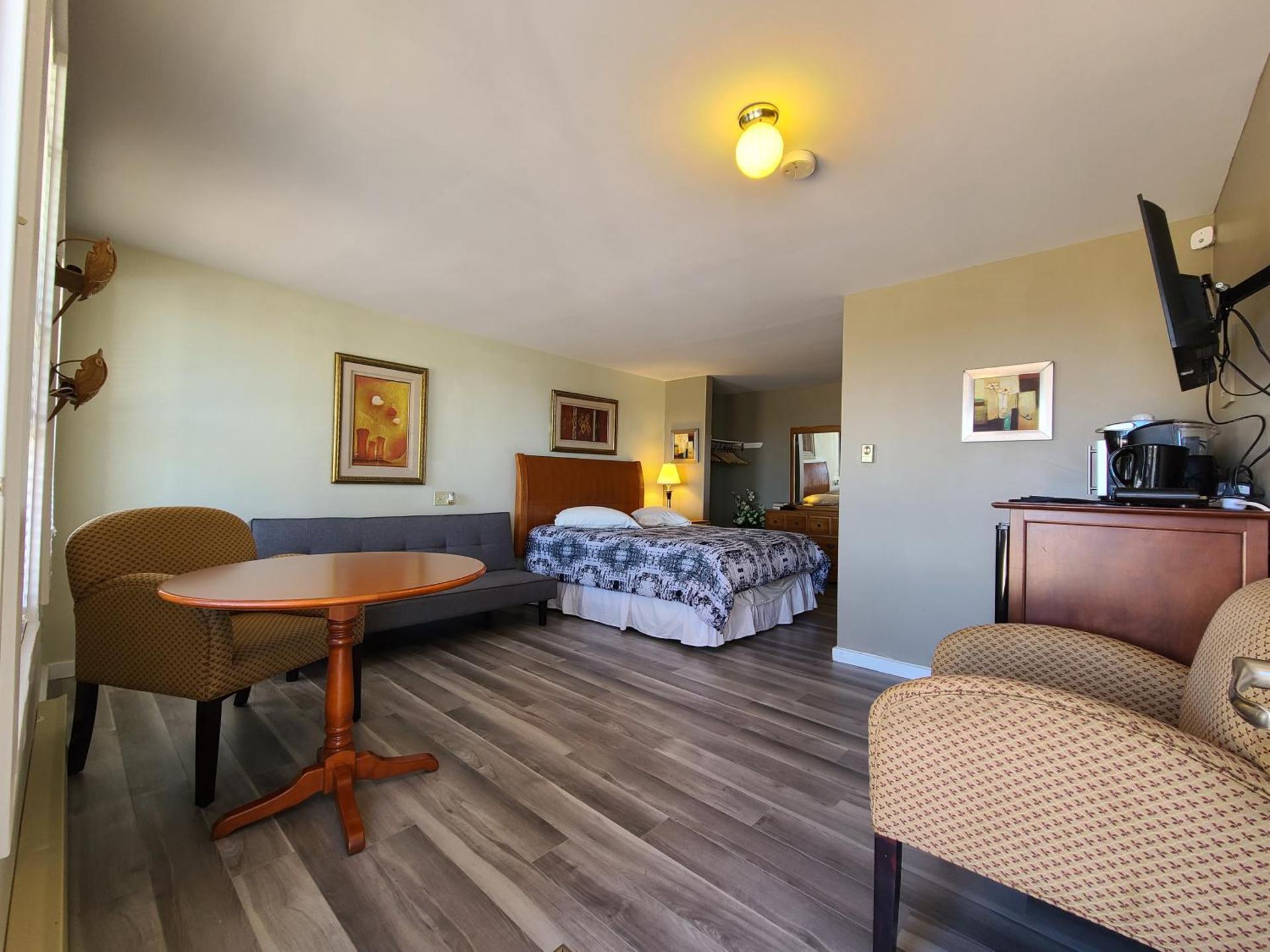 Family Room with Sea View