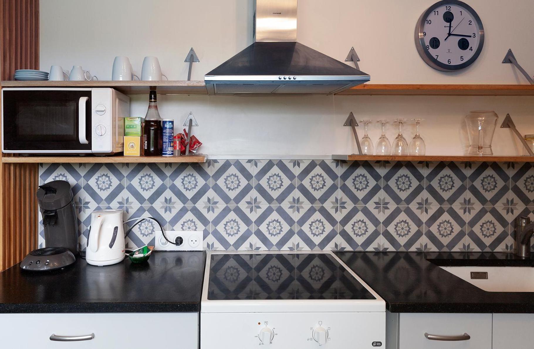 Kitchen or kitchenette