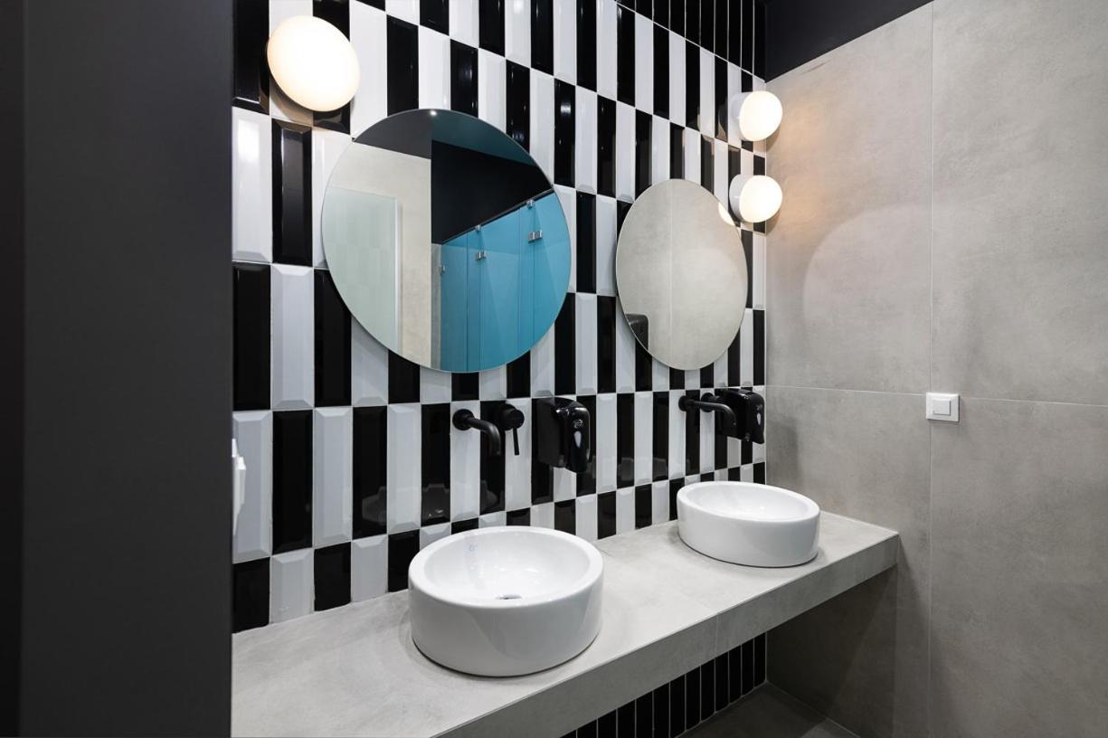 Bed in 8-Bed Mixed Dormitory Room