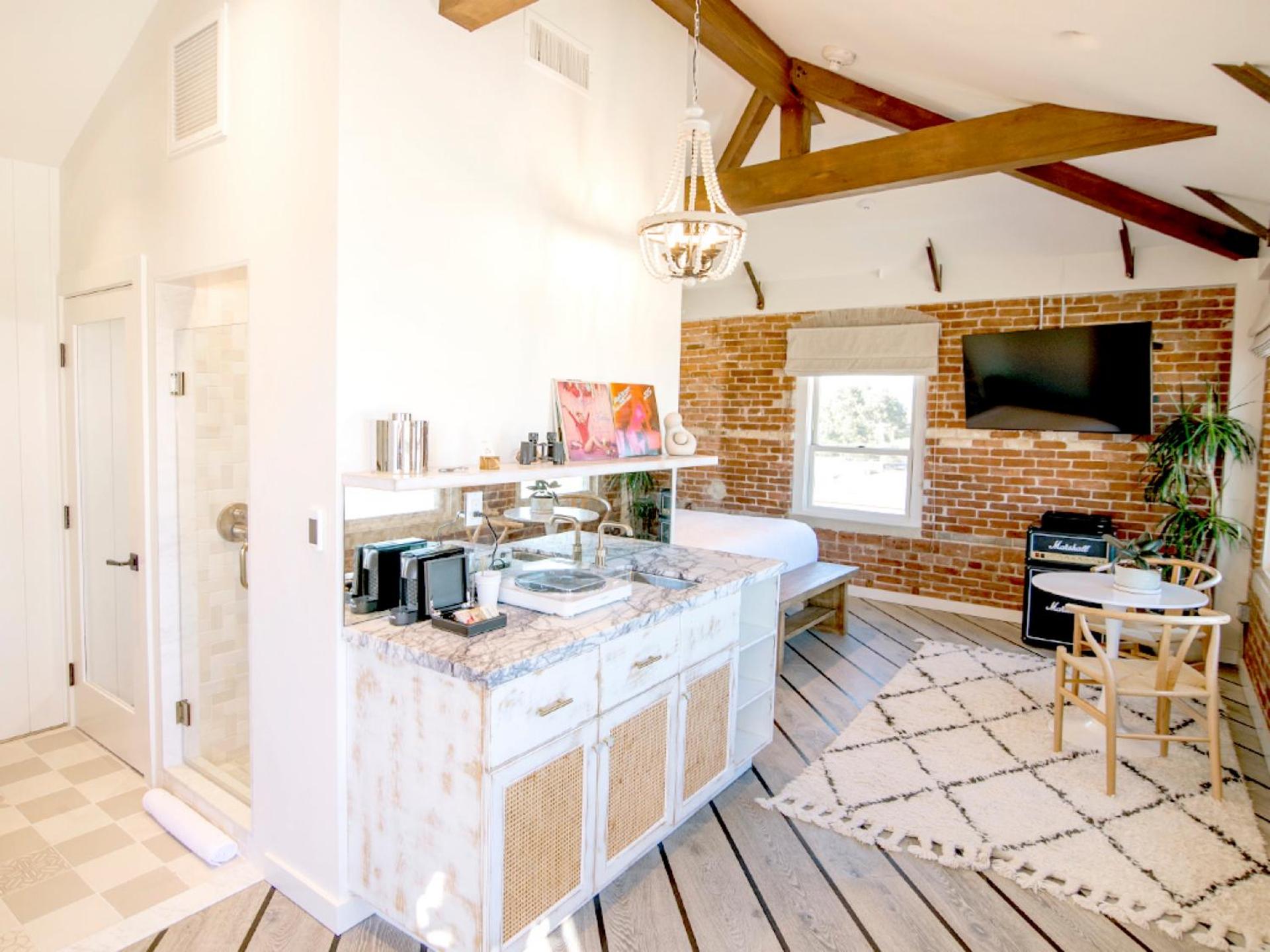 Ocean View PH Bungalow