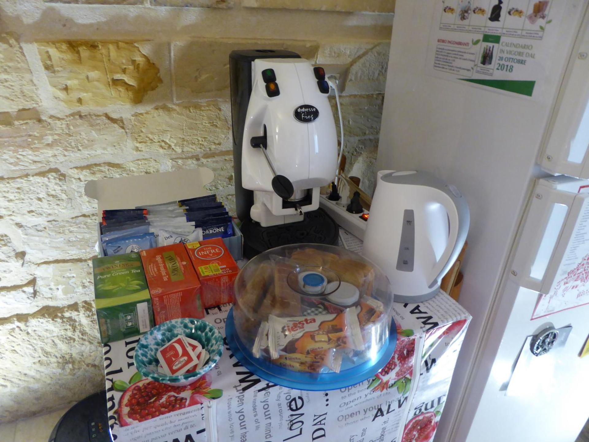 Coffee/tea facilities