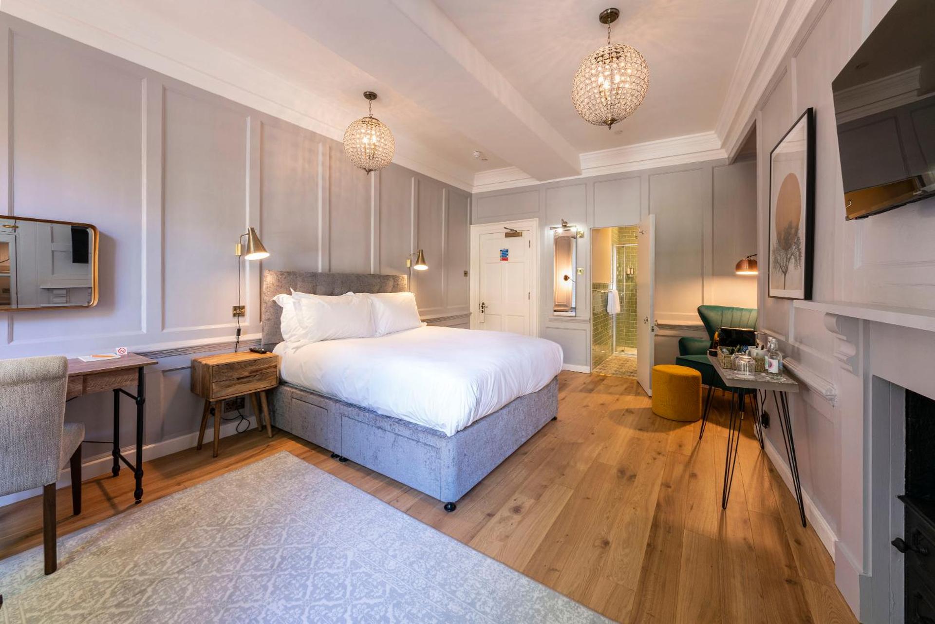 Photo of the whole room